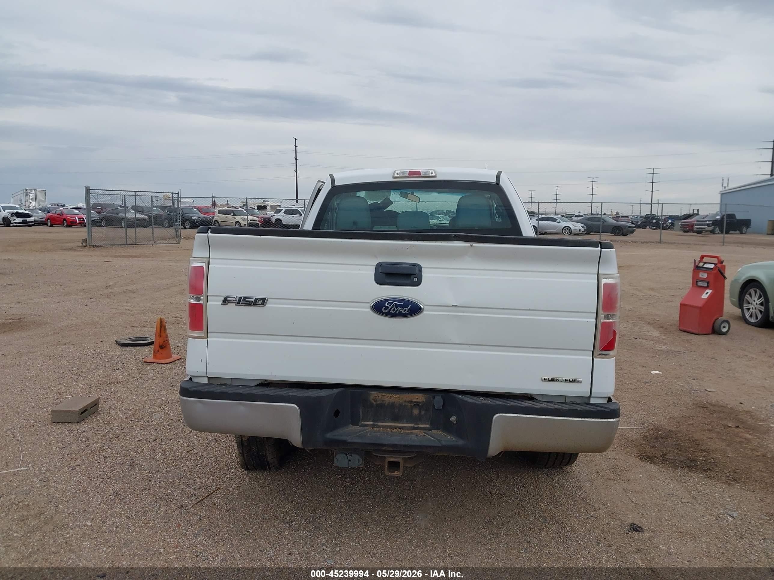 2011 Ford F-150 Xl Белый vin: 1FTFX1EF8BFC58372
