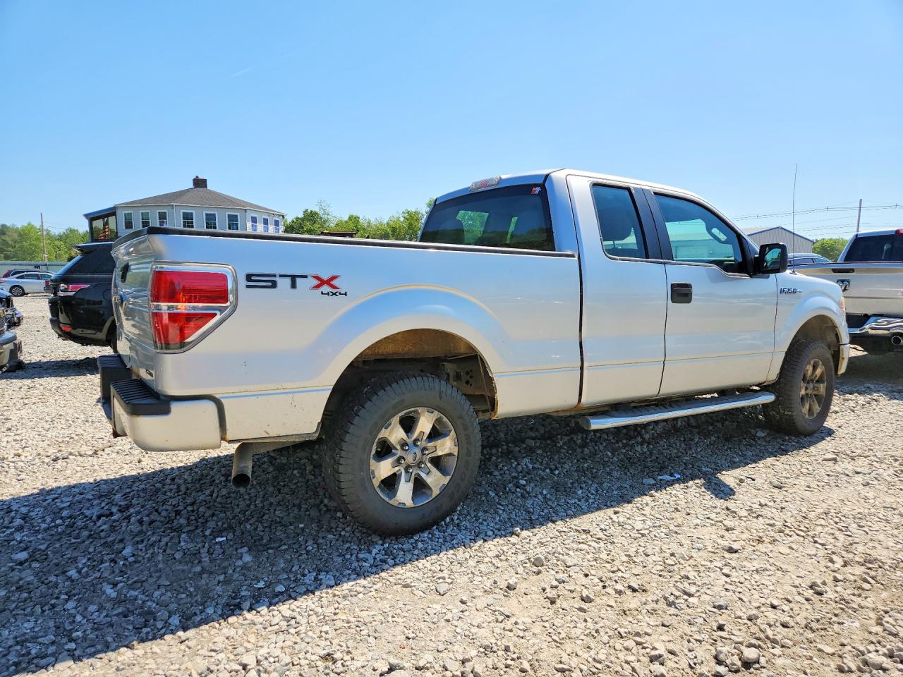 2013 Ford F150 Super Cab Серебряный vin: 1FTFX1EF8DFA12893