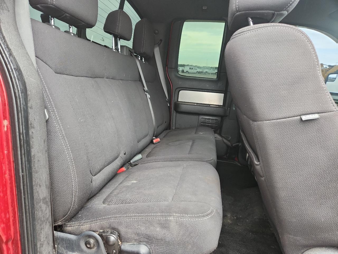 2013 Ford F150 Super Cab Red vin: 1FTFX1EF8DFA58465