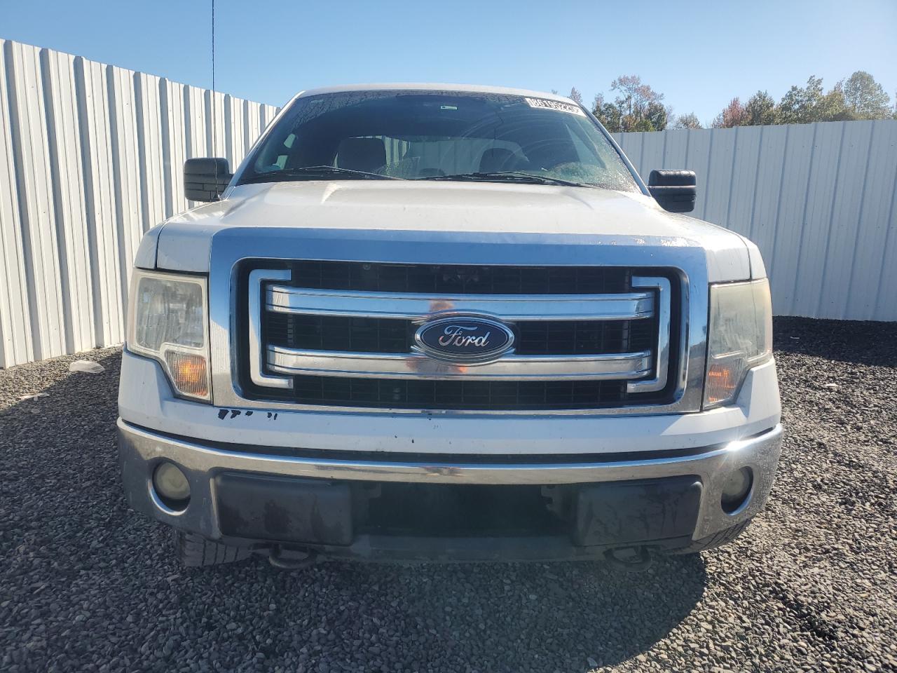 2013 Ford F150 Super Cab White vin: 1FTFX1EF8DFB06966 Damage: Left Head Lamp, Faded, Repair Required
