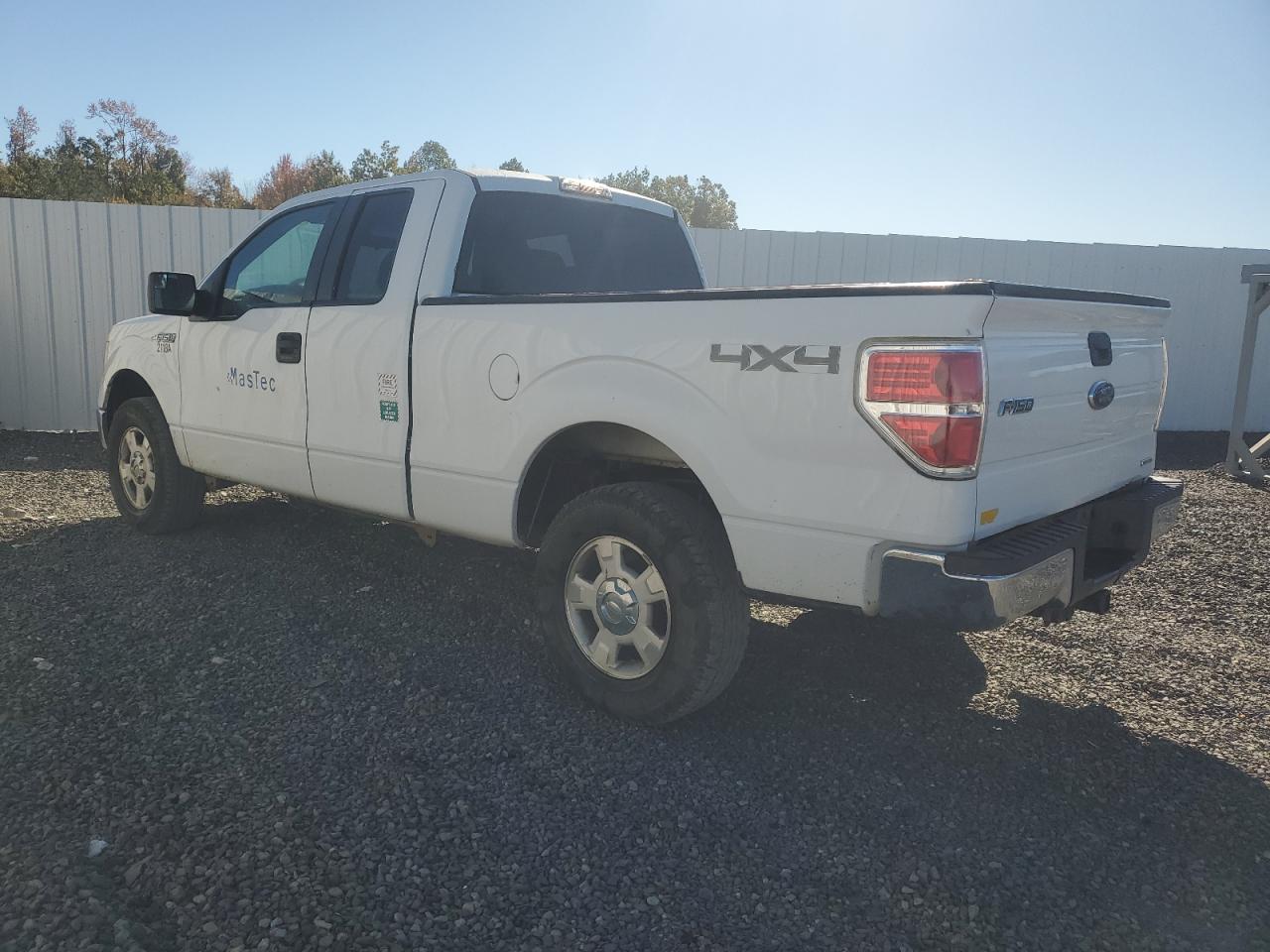 2013 Ford F150 Super Cab White vin: 1FTFX1EF8DFB06966 Damage: Left Bed Side, Multiple Scratches Heavy, 2