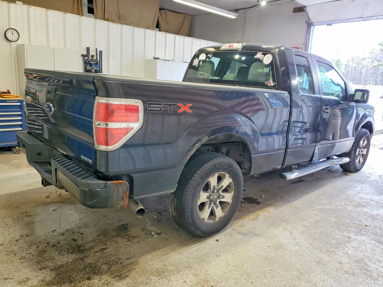 2013 Ford F150 Super Cab Black vin: 1FTFX1EF8DFC06534
