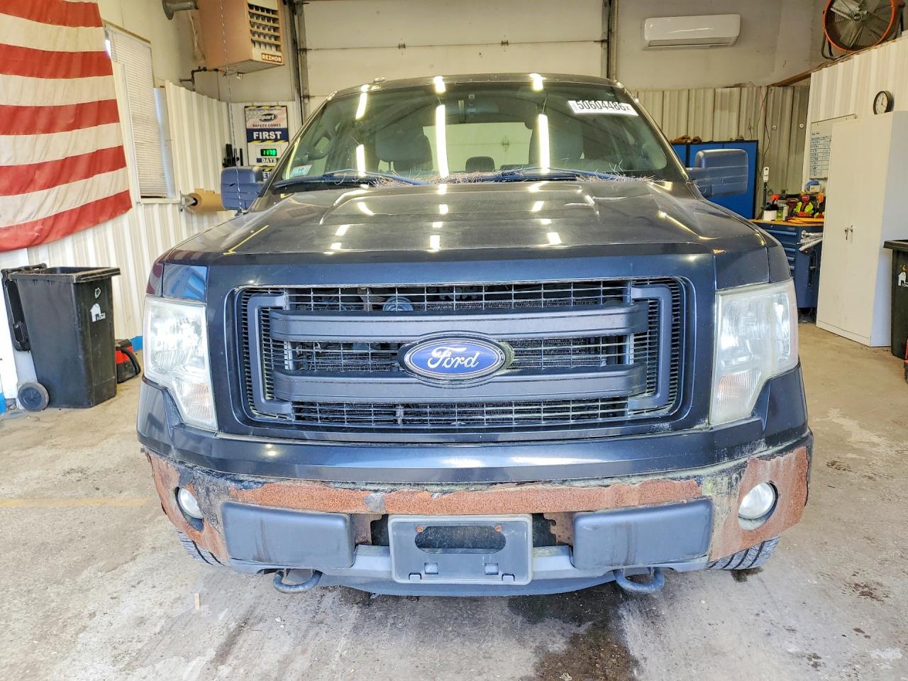 2013 Ford F150 Super Cab Black vin: 1FTFX1EF8DFC06534