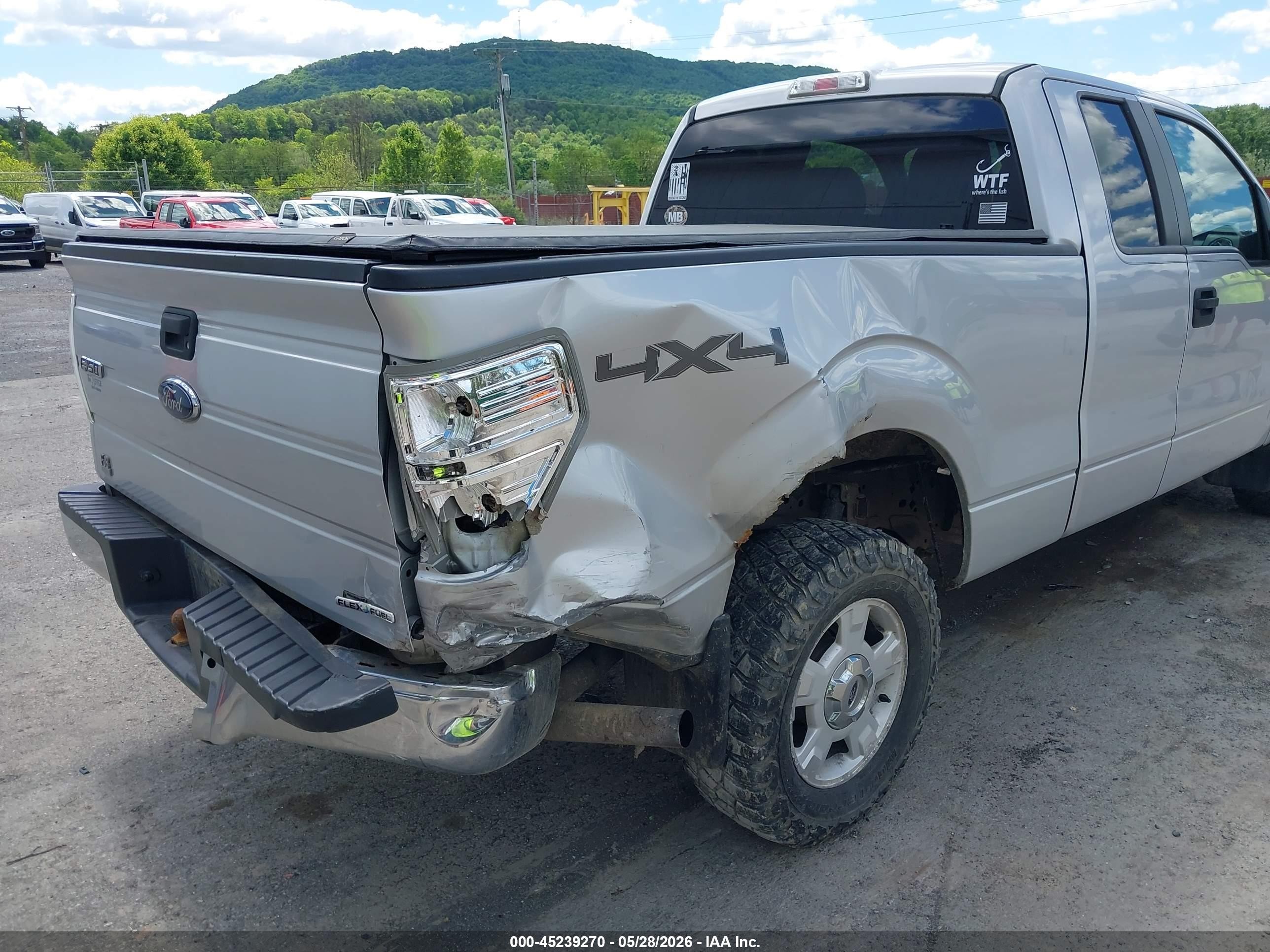 2013 Ford F-150 Xlt Silver vin: 1FTFX1EF8DKG04642