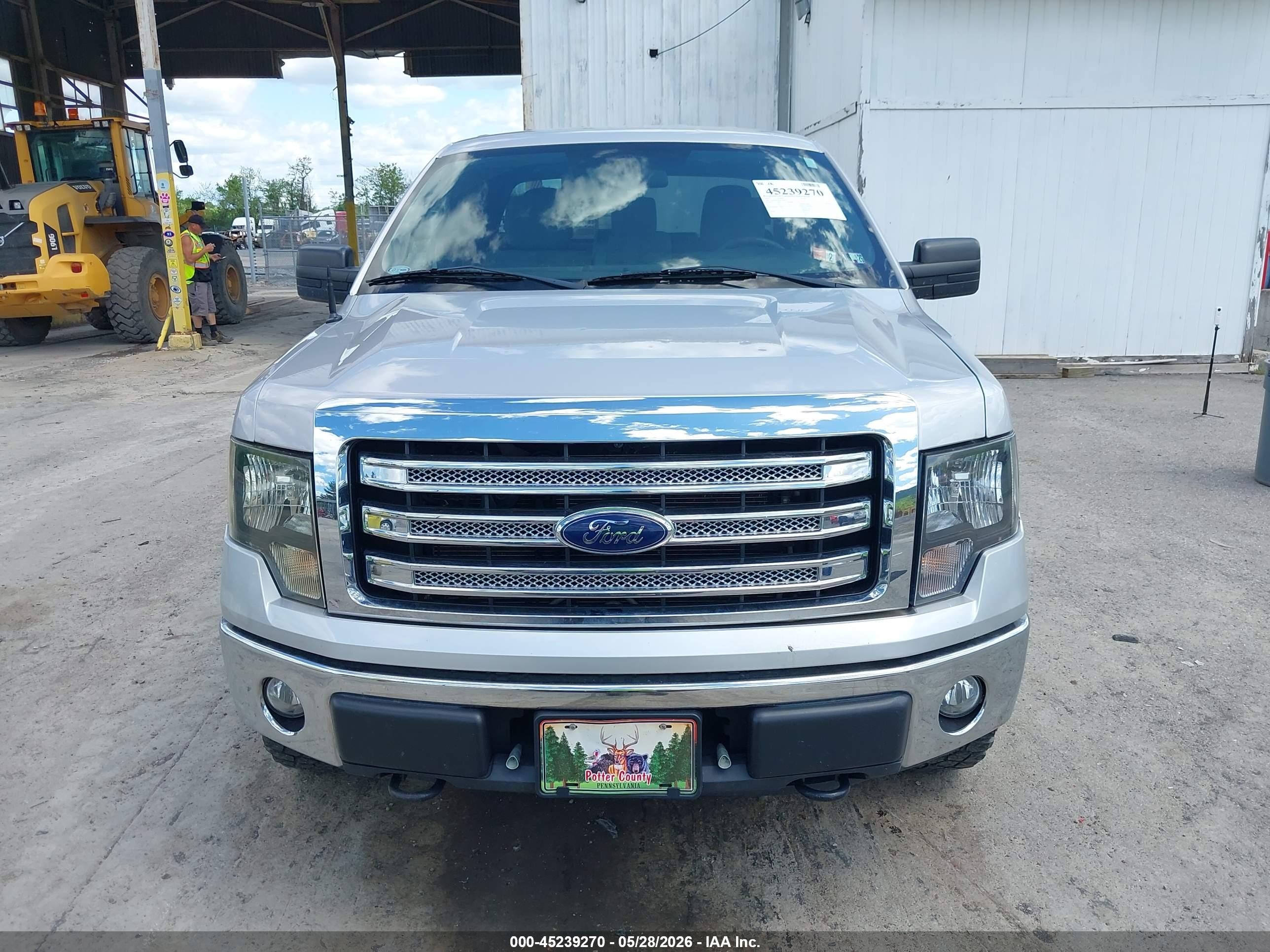 2013 Ford F-150 Xlt Silver vin: 1FTFX1EF8DKG04642