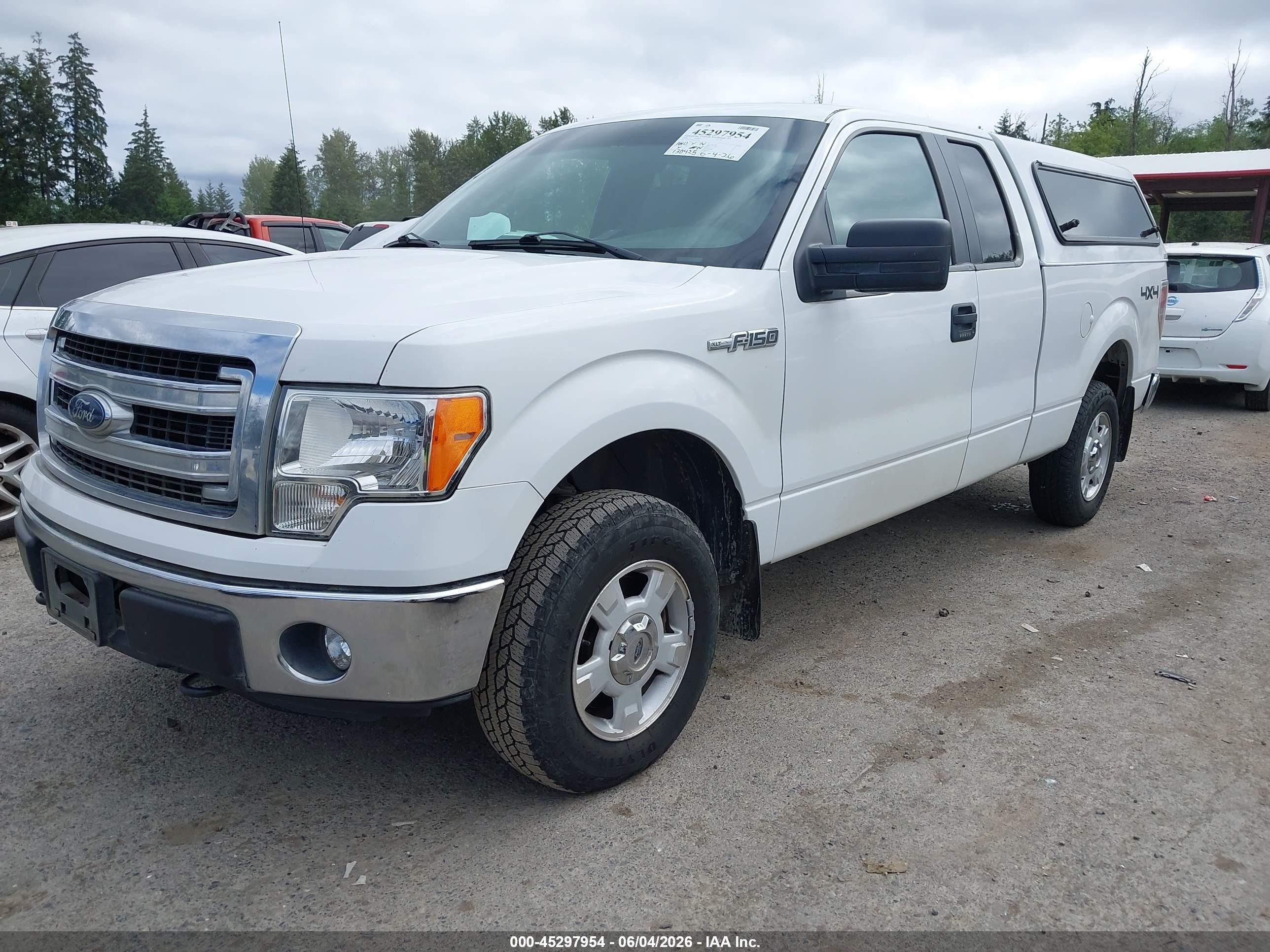 2014 Ford F-150 Xlt White vin: 1FTFX1EF8EFD12211