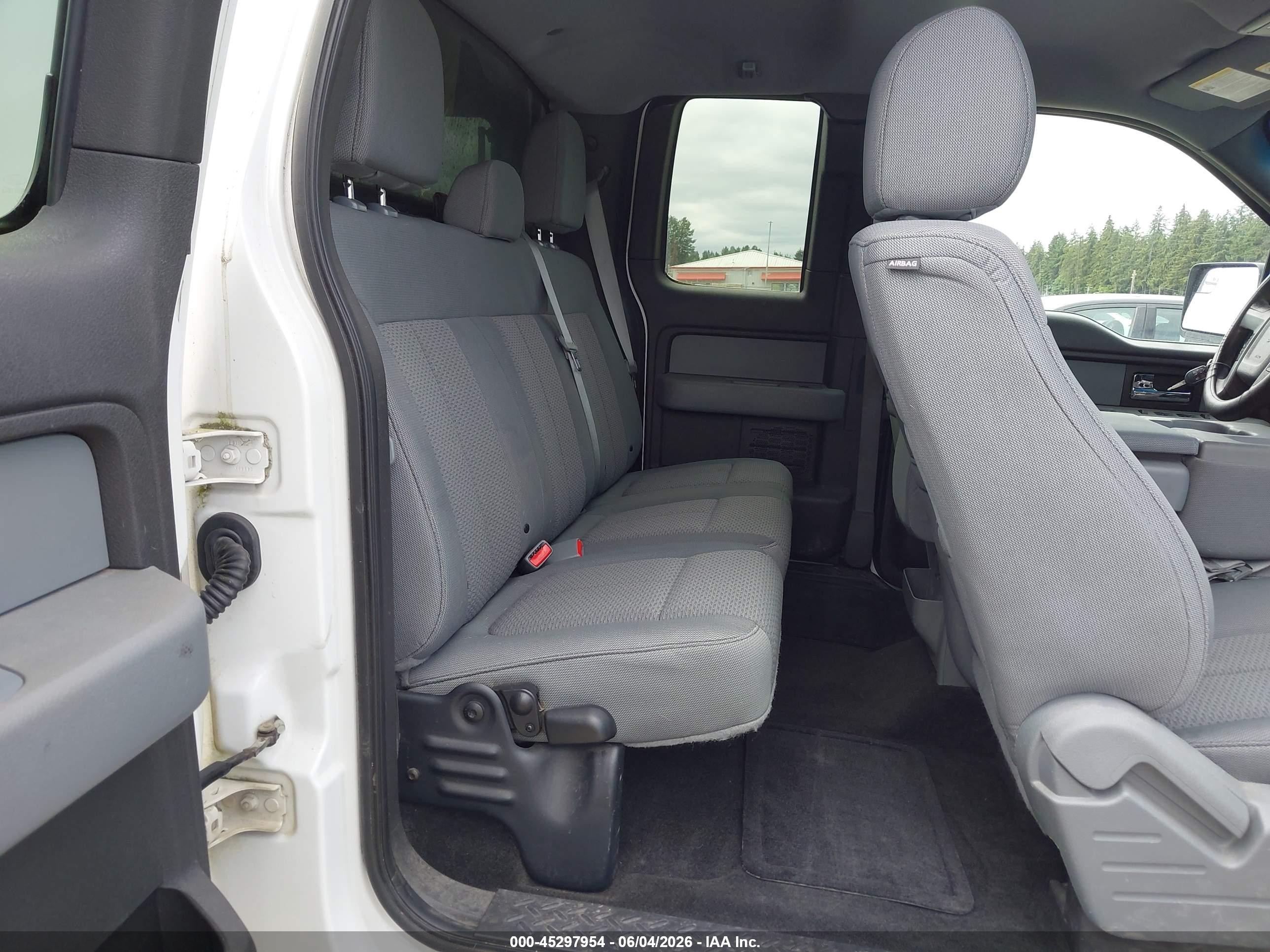 2014 Ford F-150 Xlt White vin: 1FTFX1EF8EFD12211