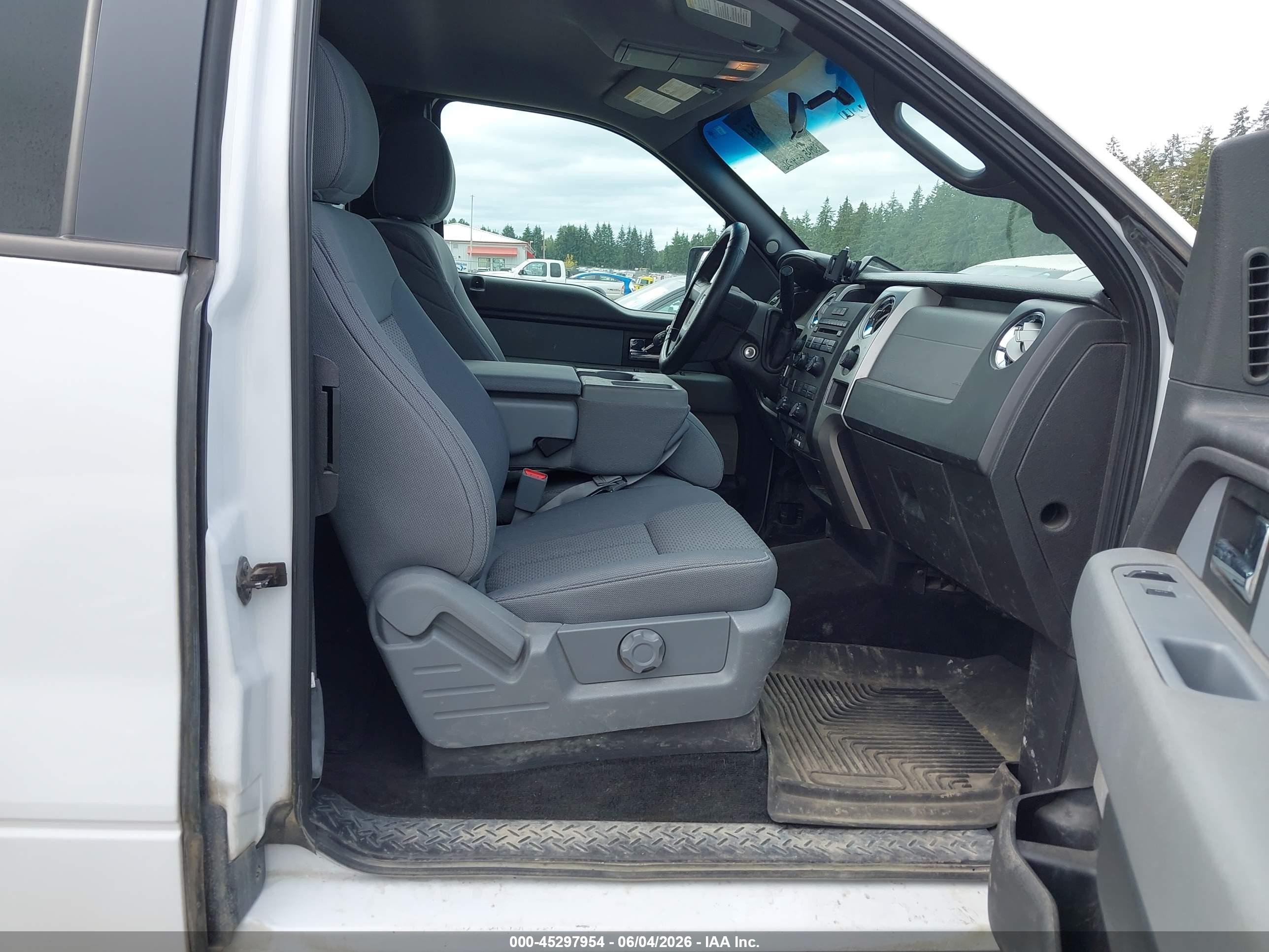 2014 Ford F-150 Xlt White vin: 1FTFX1EF8EFD12211