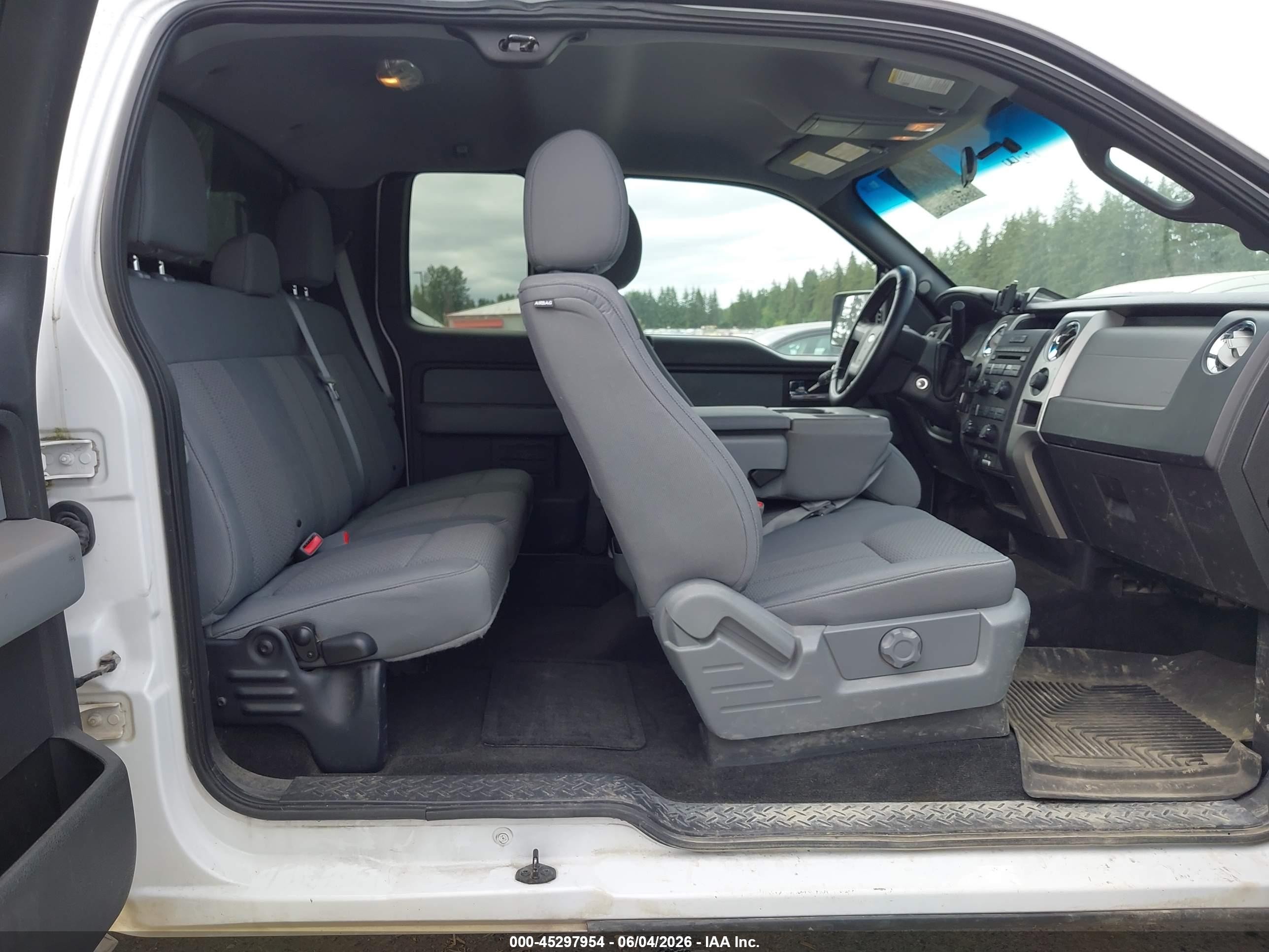 2014 Ford F-150 Xlt White vin: 1FTFX1EF8EFD12211