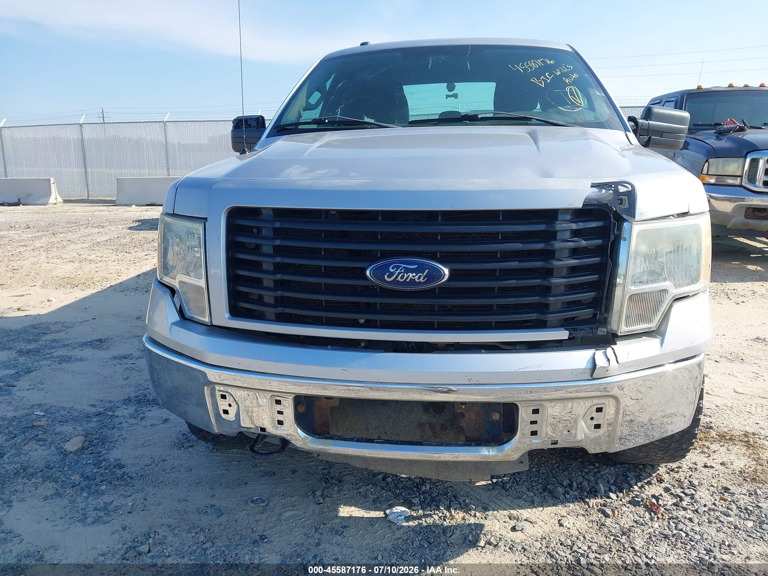 2014 Ford F-150 Stx Серый vin: 1FTFX1EF8EKE55019