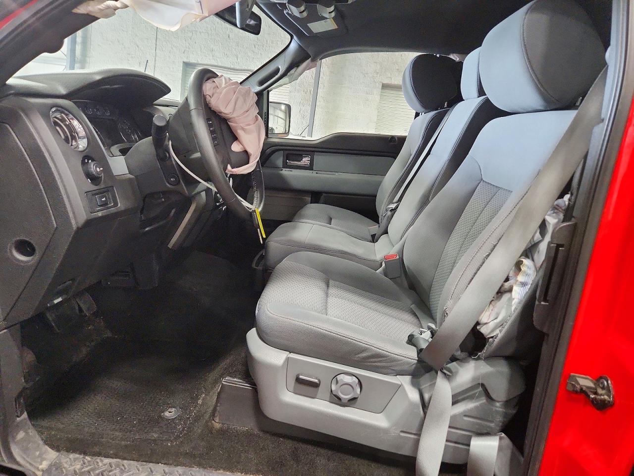 2014 Ford F150 Super Cab Red vin: 1FTFX1EF8EKF08690