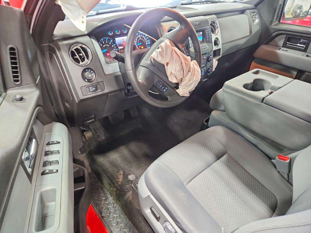 2014 Ford F150 Super Cab Red vin: 1FTFX1EF8EKF08690
