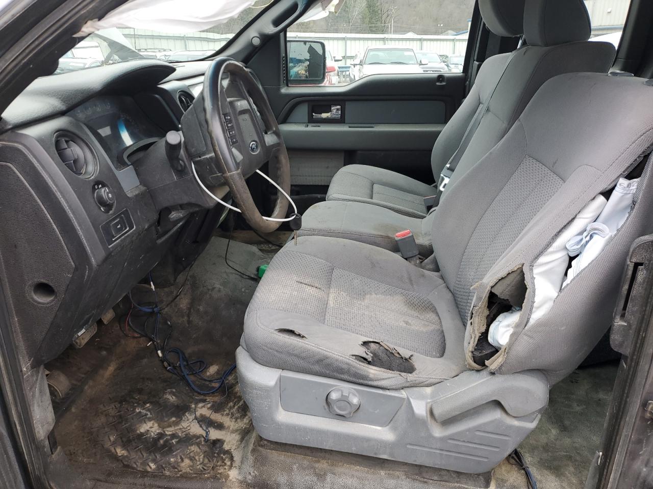 2014 Ford F150 Super Cab Gray vin: 1FTFX1EF8EKF34254 Damage: Left Front Seat, Torn, > 12 Inches