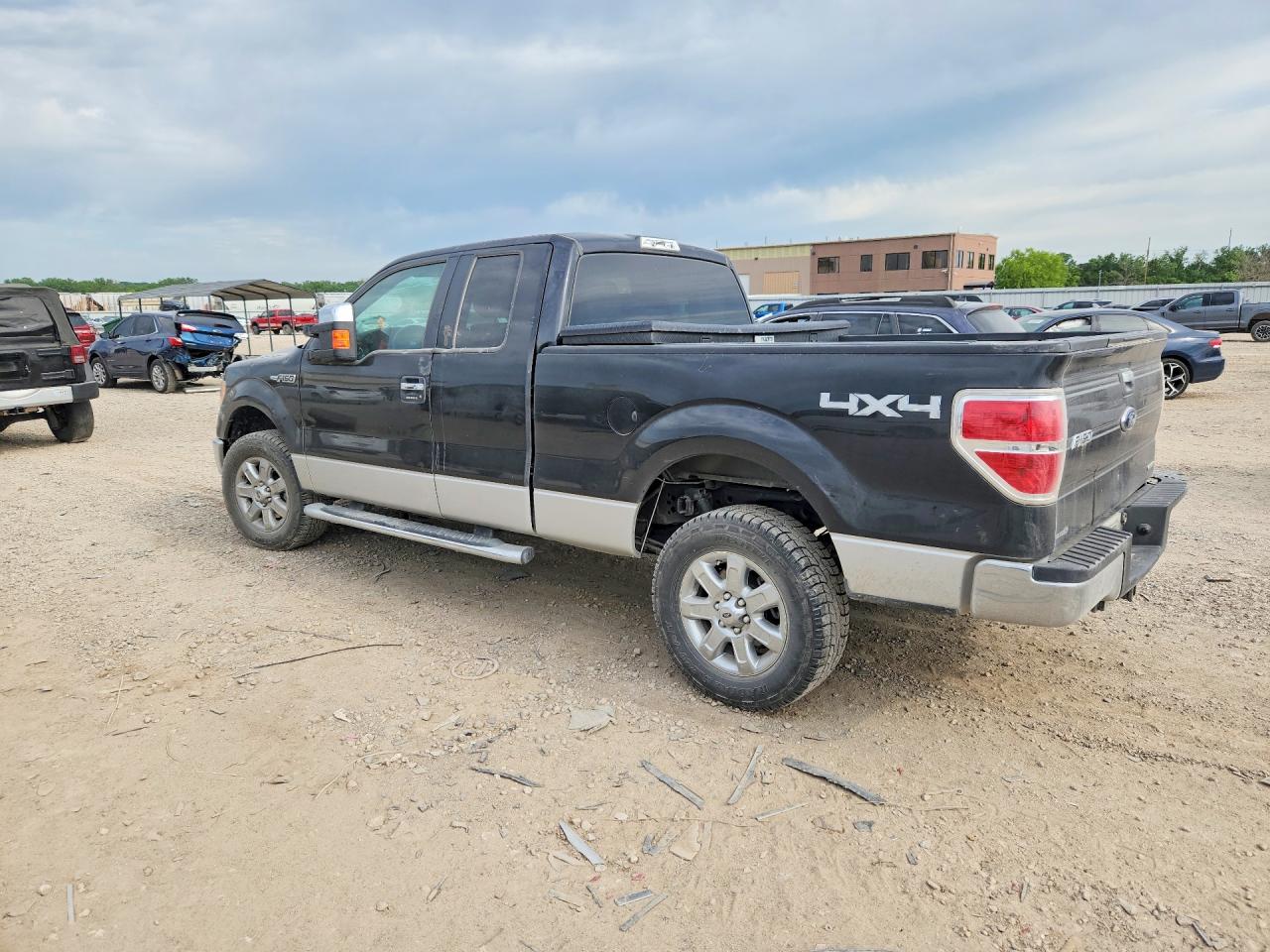 2014 Ford F150 Super Cab Black vin: 1FTFX1EF8EKF74236
