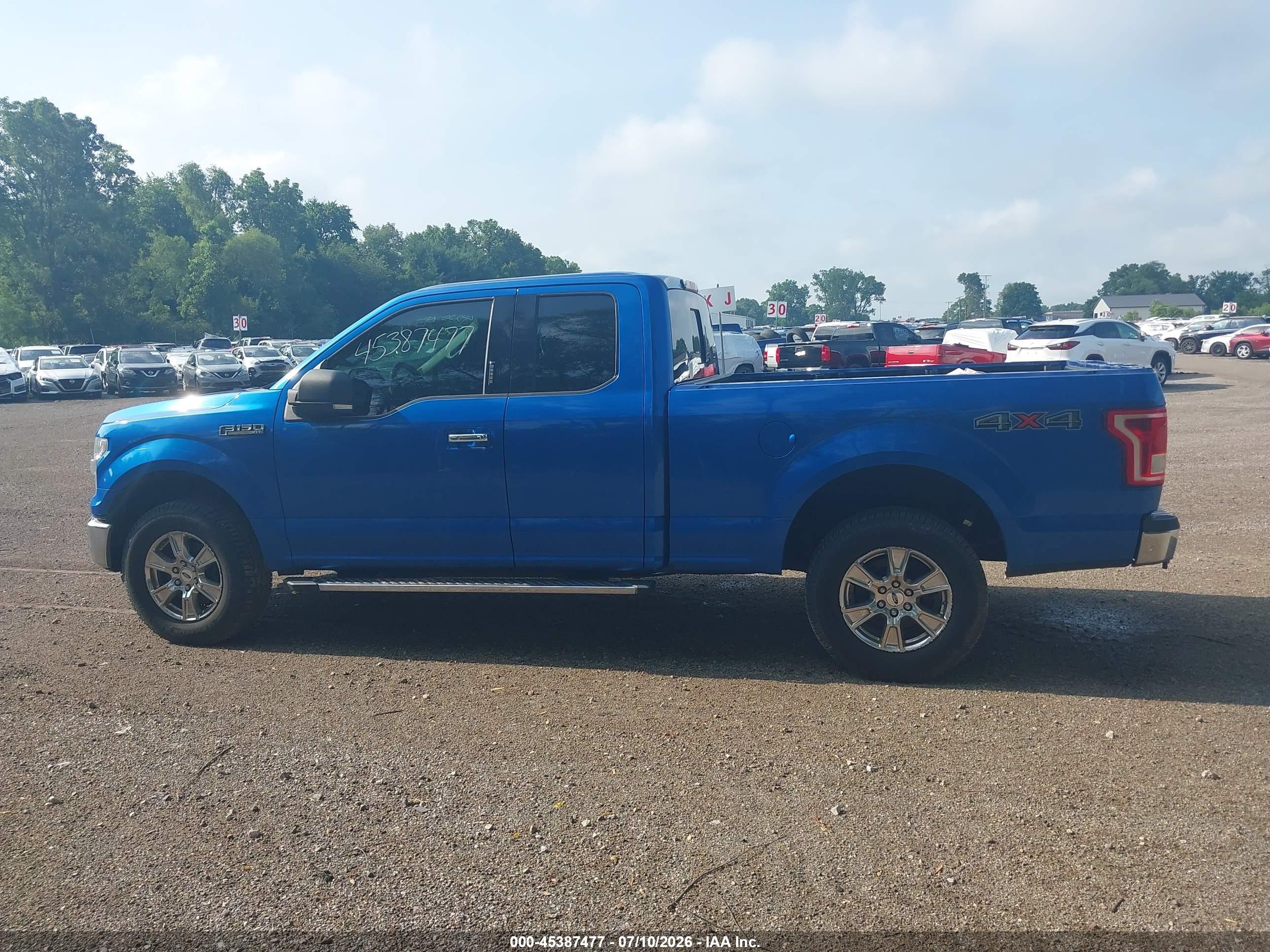 2015 Ford F-150 Xlt Blue vin: 1FTFX1EF8FFB96641