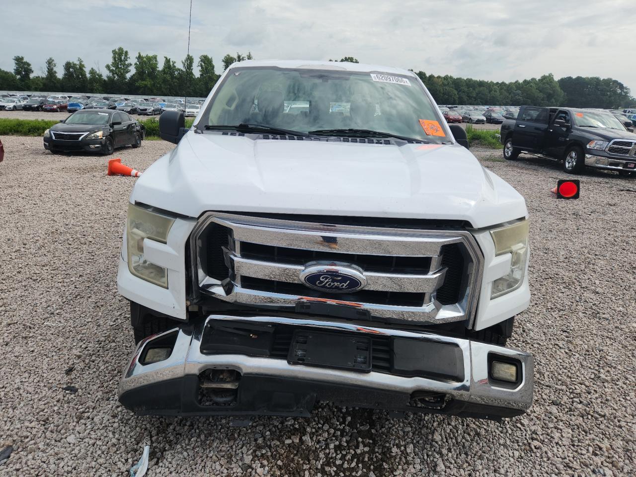 2015 Ford F150 Super Cab Белый vin: 1FTFX1EF8FKD44956