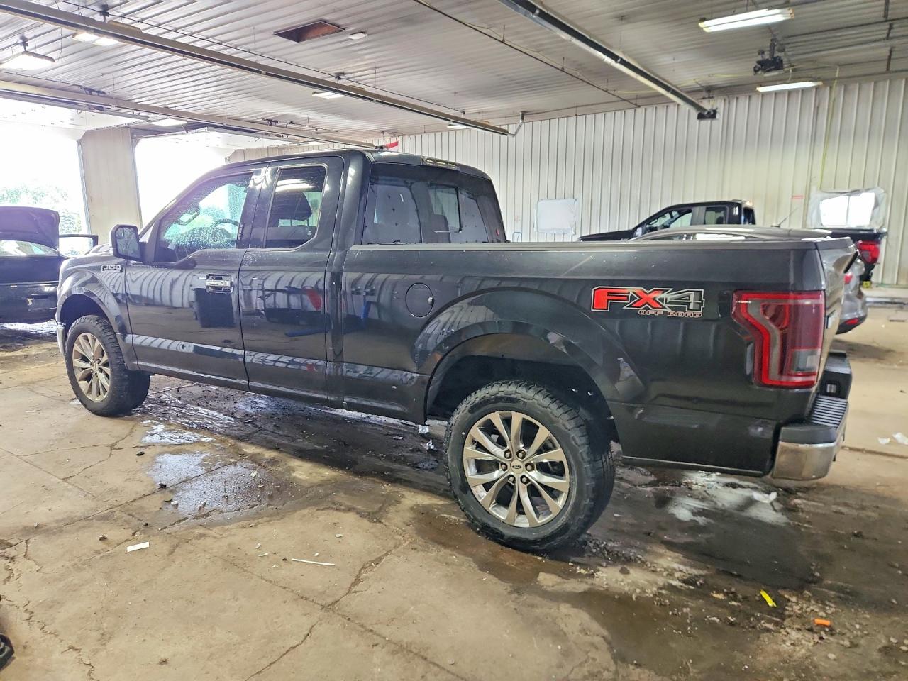 2015 Ford F150 Super Cab Black vin: 1FTFX1EF8FKE19056