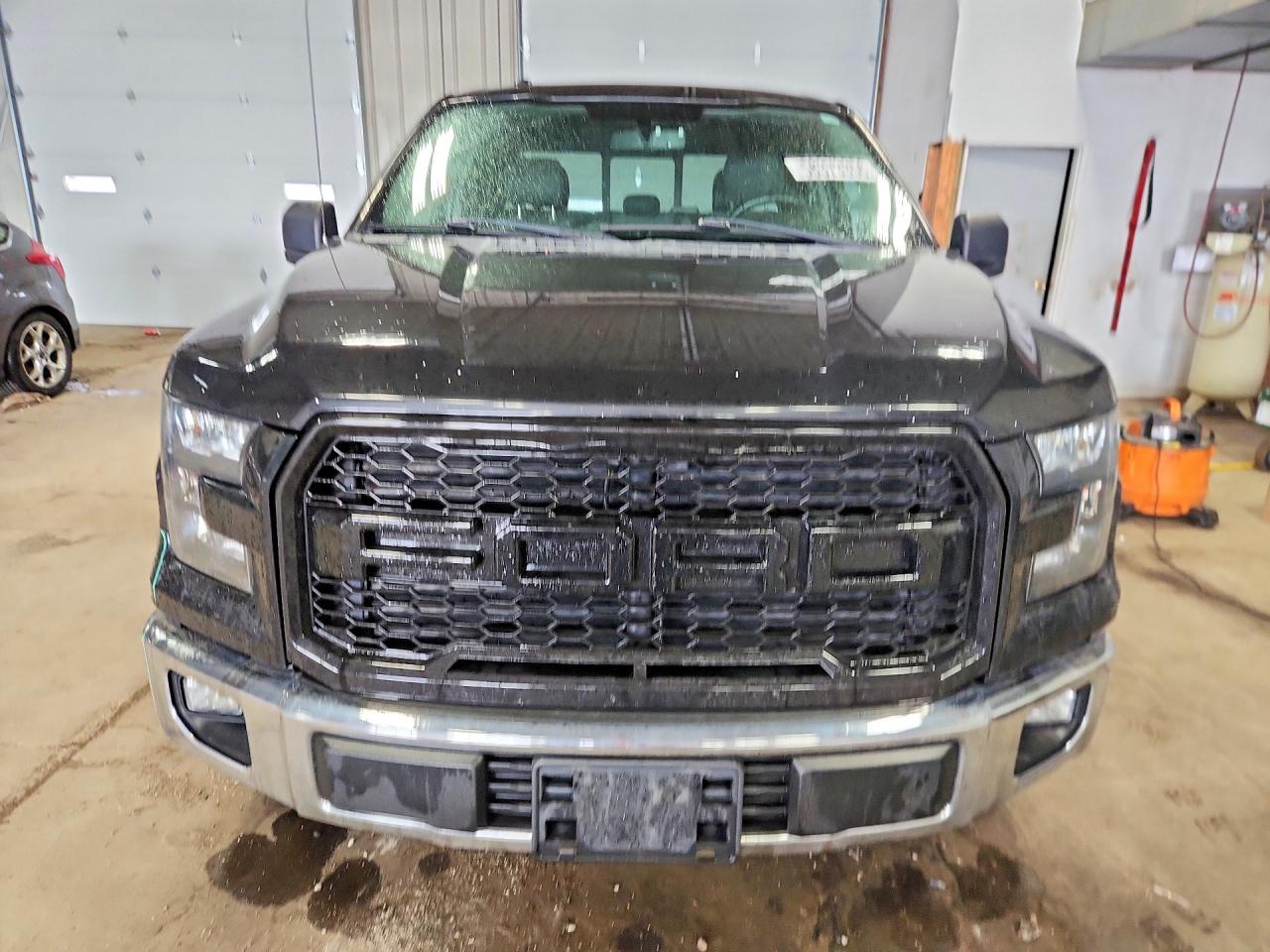 2015 Ford F150 Super Cab Black vin: 1FTFX1EF8FKE19056