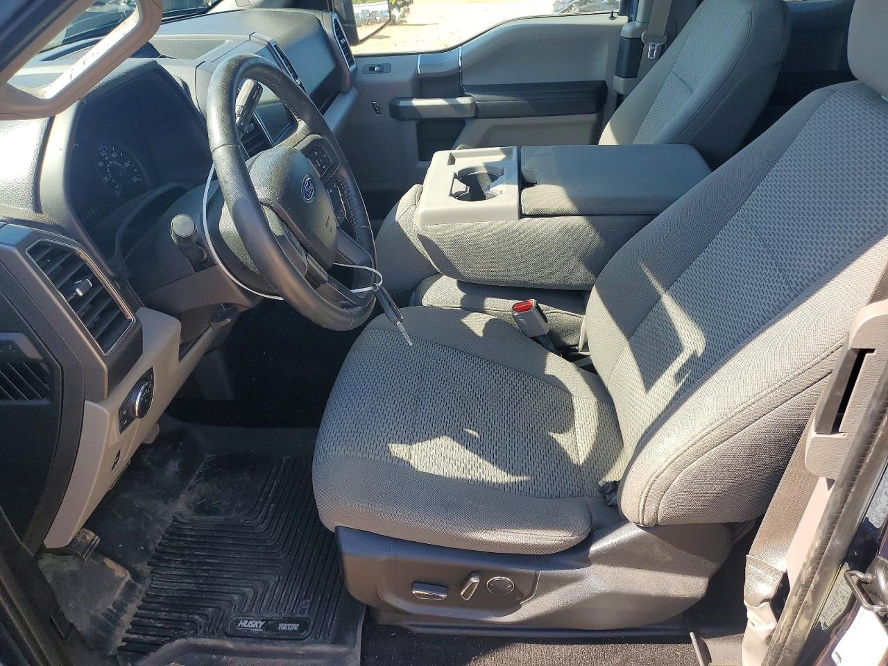 2017 Ford F150 Super Cab Blue vin: 1FTFX1EF8HFC78453