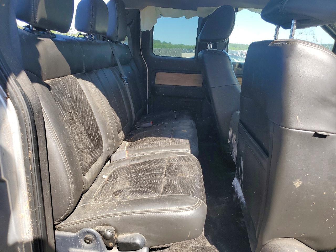 2011 Ford F150 Super Cab Silver vin: 1FTFX1EF9BFA39324