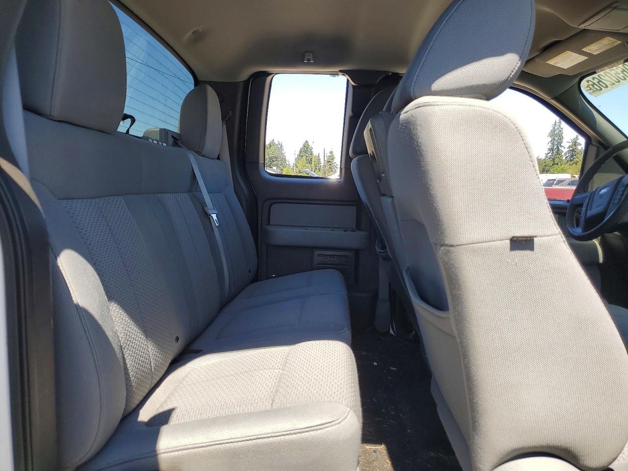 2011 Ford F150 Super Cab White vin: 1FTFX1EF9BFA64899