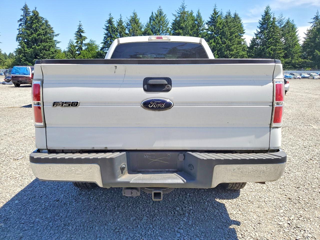 2011 Ford F150 Super Cab White vin: 1FTFX1EF9BFA64899
