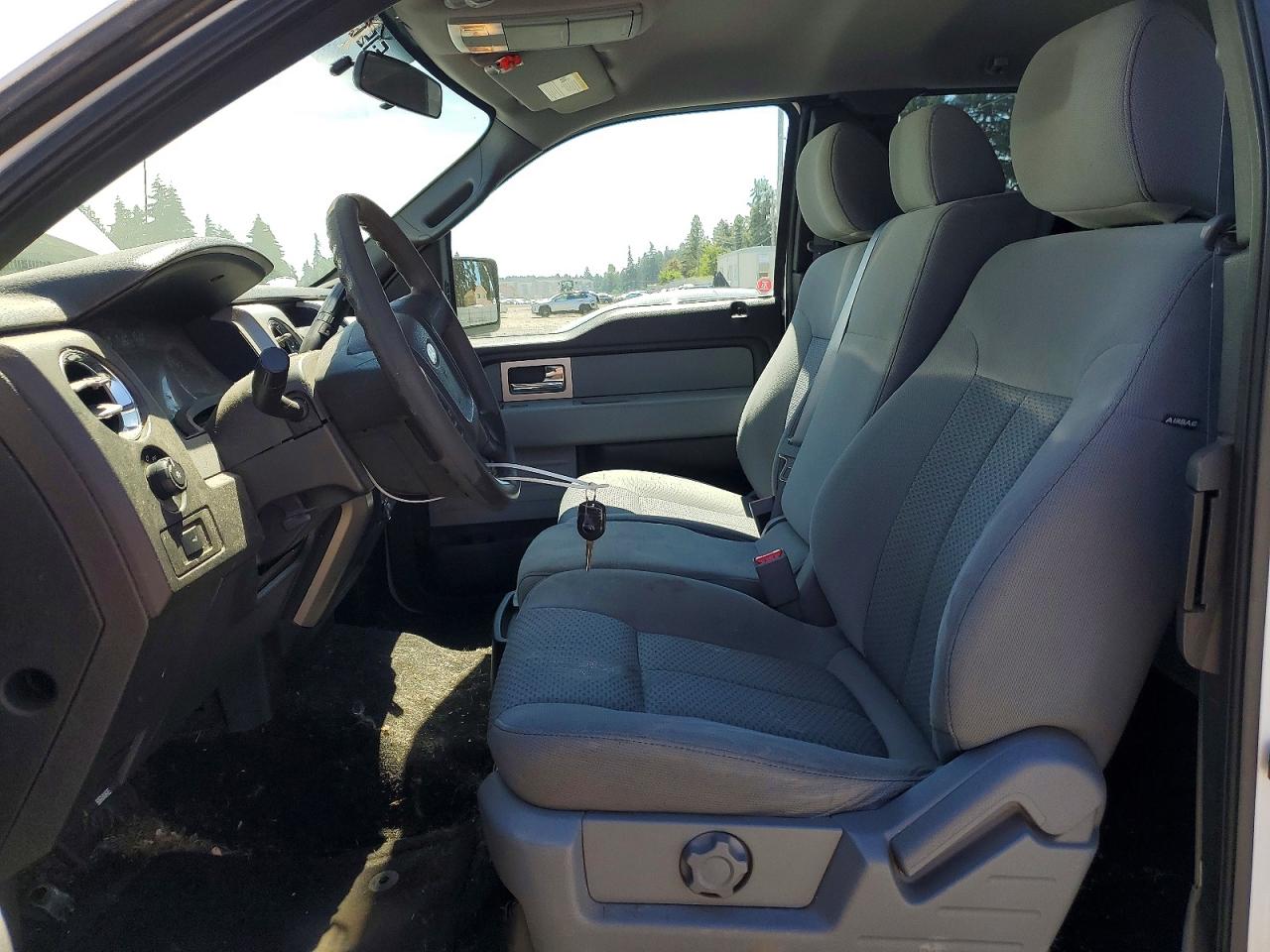 2011 Ford F150 Super Cab White vin: 1FTFX1EF9BFA64899