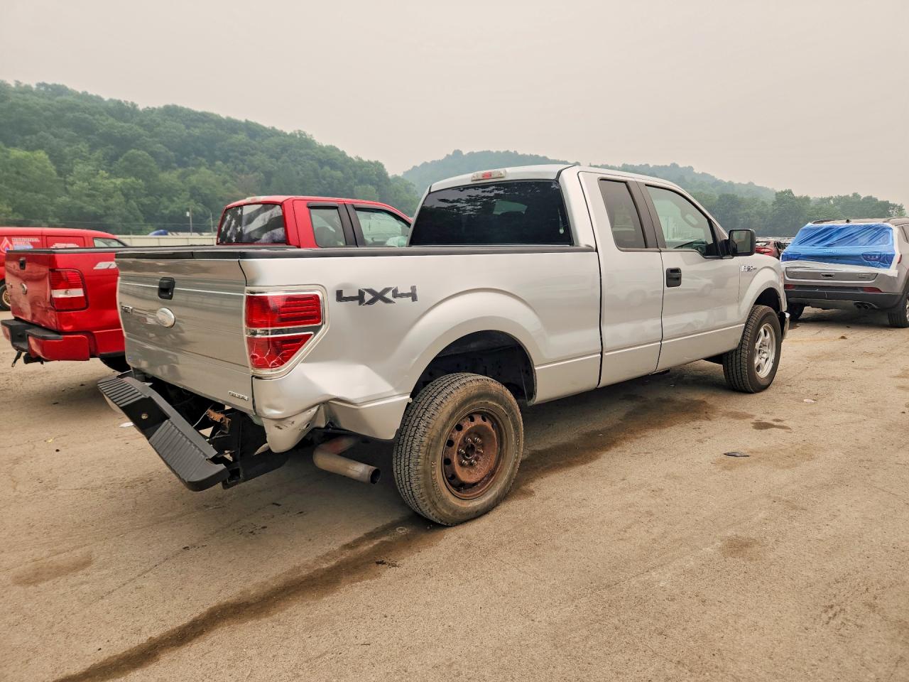 2011 Ford F150 Super Cab Gray vin: 1FTFX1EF9BFB96836