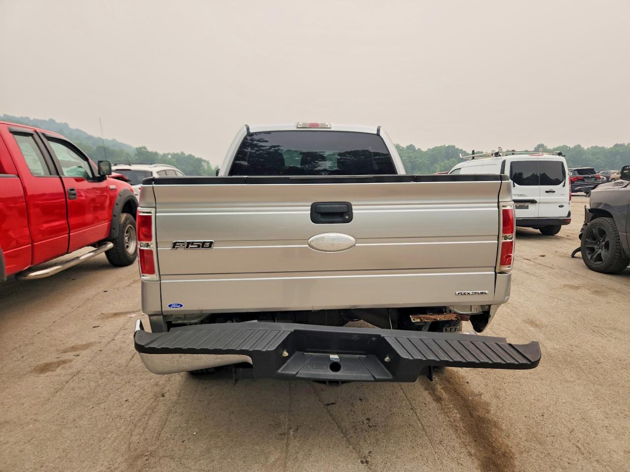 2011 Ford F150 Super Cab Gray vin: 1FTFX1EF9BFB96836