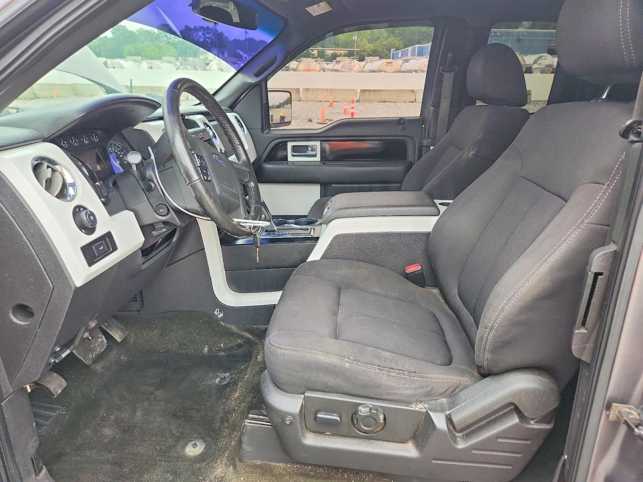 2011 Ford F150 Super Cab Gray vin: 1FTFX1EF9BFC11609