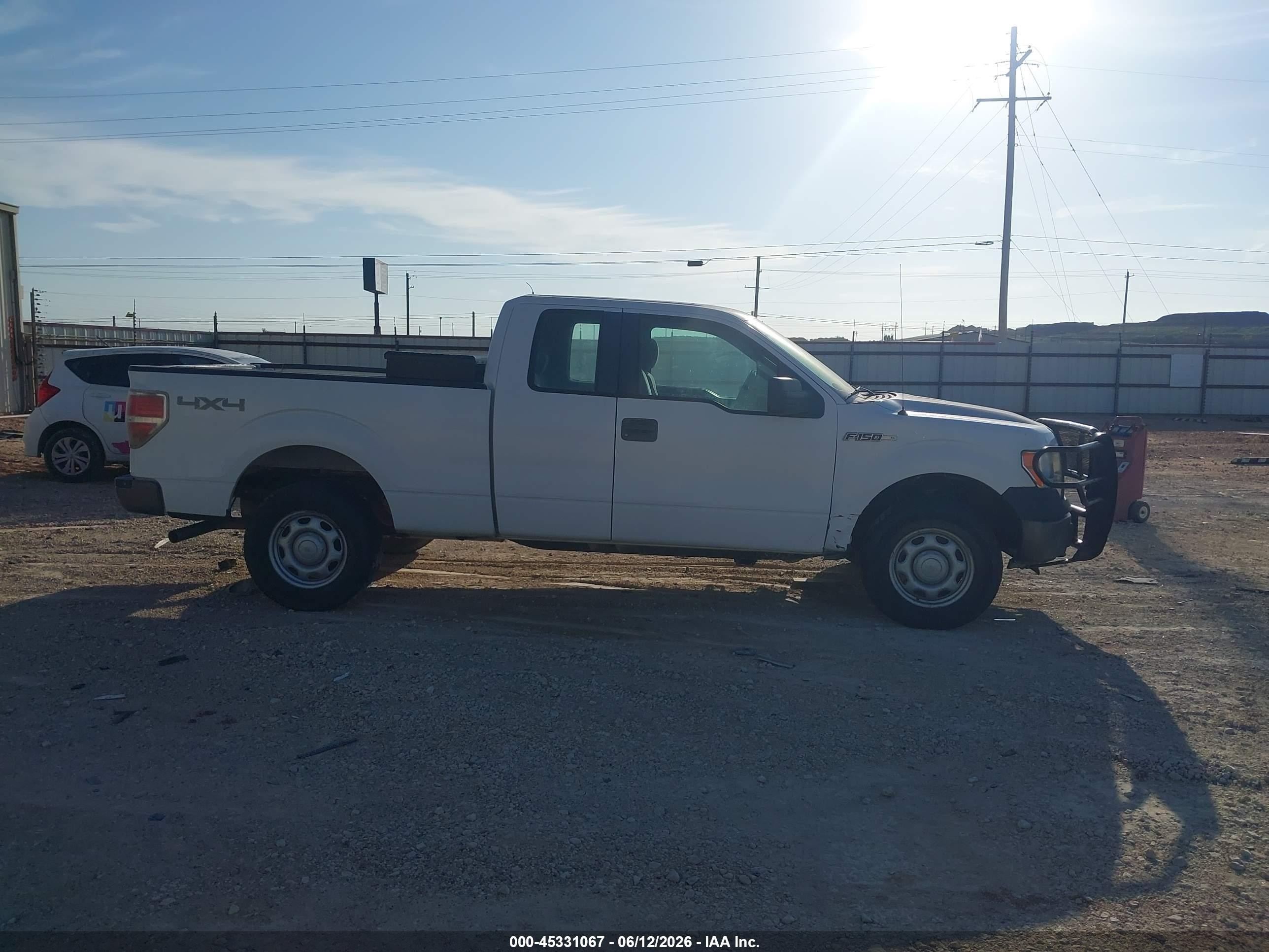 2011 Ford F-150 Xl White vin: 1FTFX1EF9BFD15582