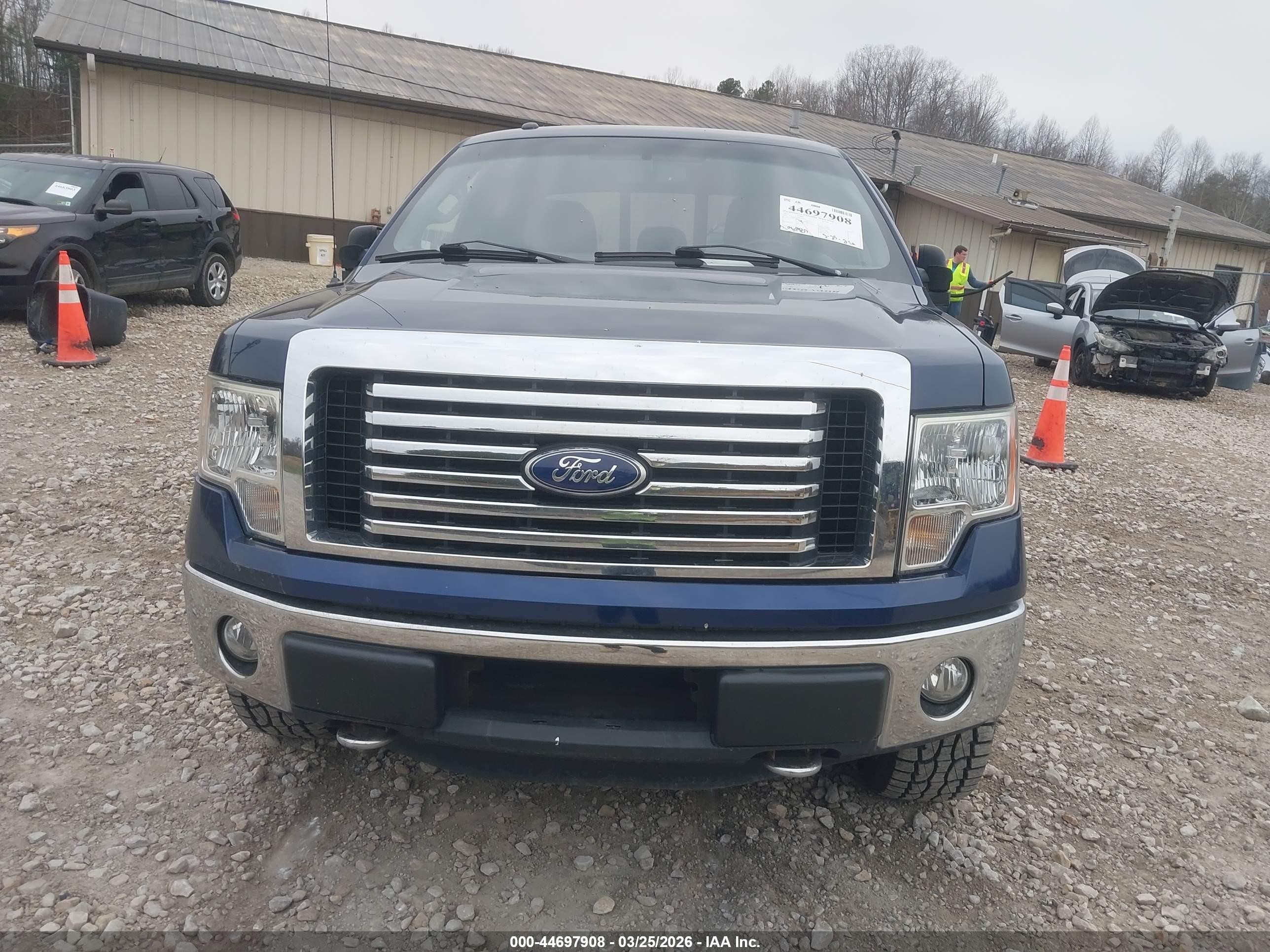 2011 Ford F-150 Xlt Blue vin: 1FTFX1EF9BKD24709