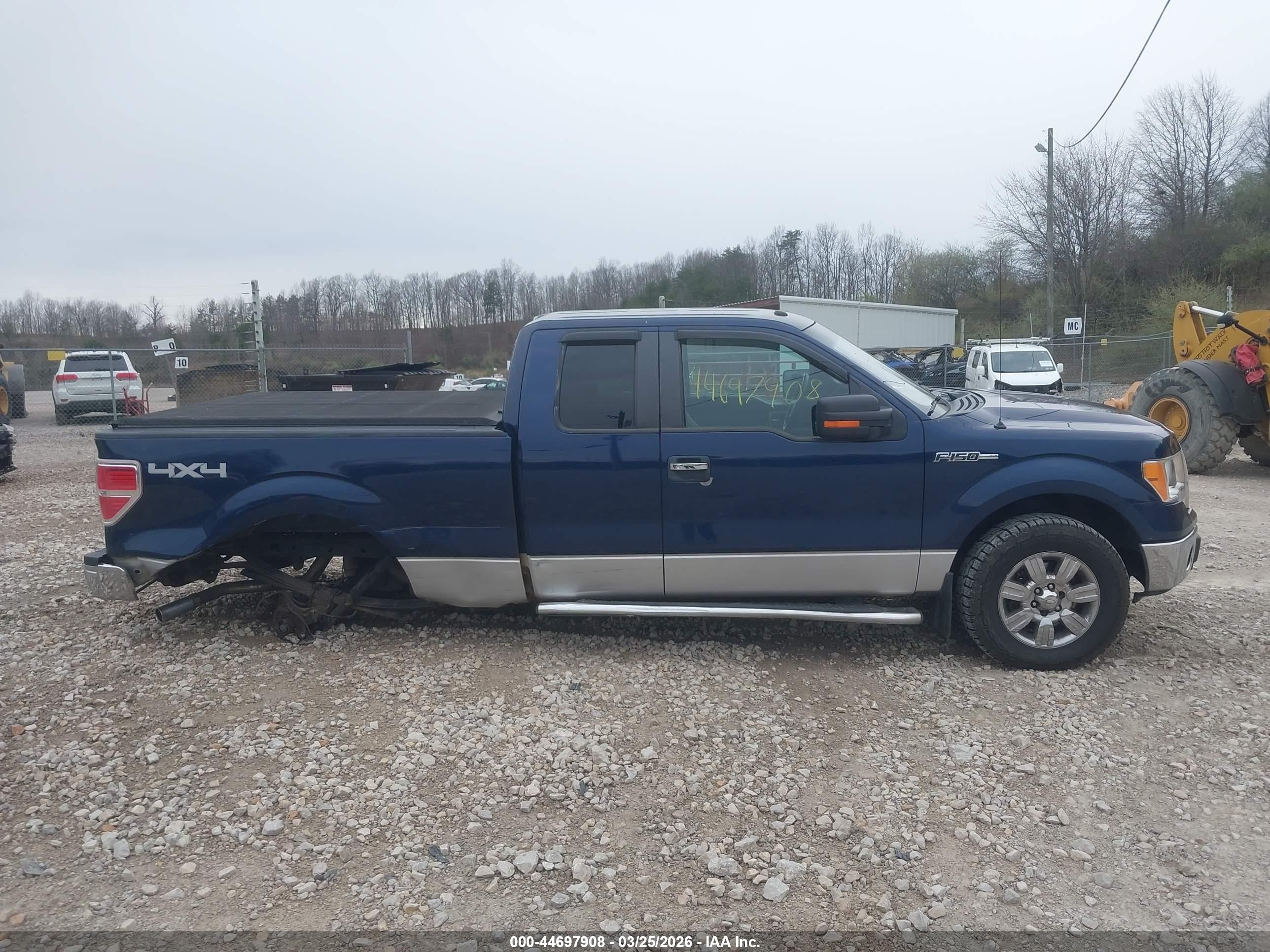 2011 Ford F-150 Xlt Blue vin: 1FTFX1EF9BKD24709