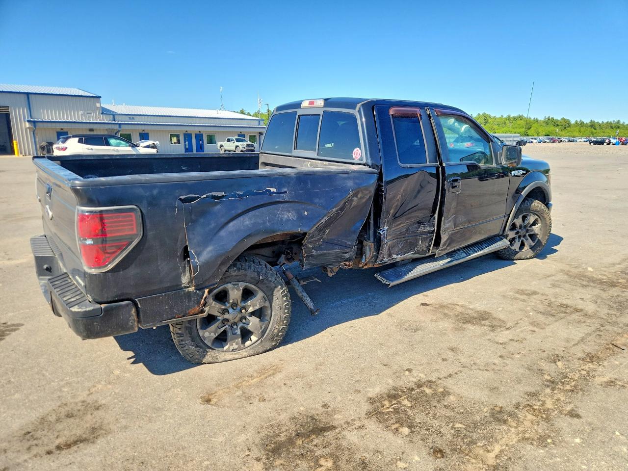 2011 Ford F150 Super Cab Black vin: 1FTFX1EF9BKE12692