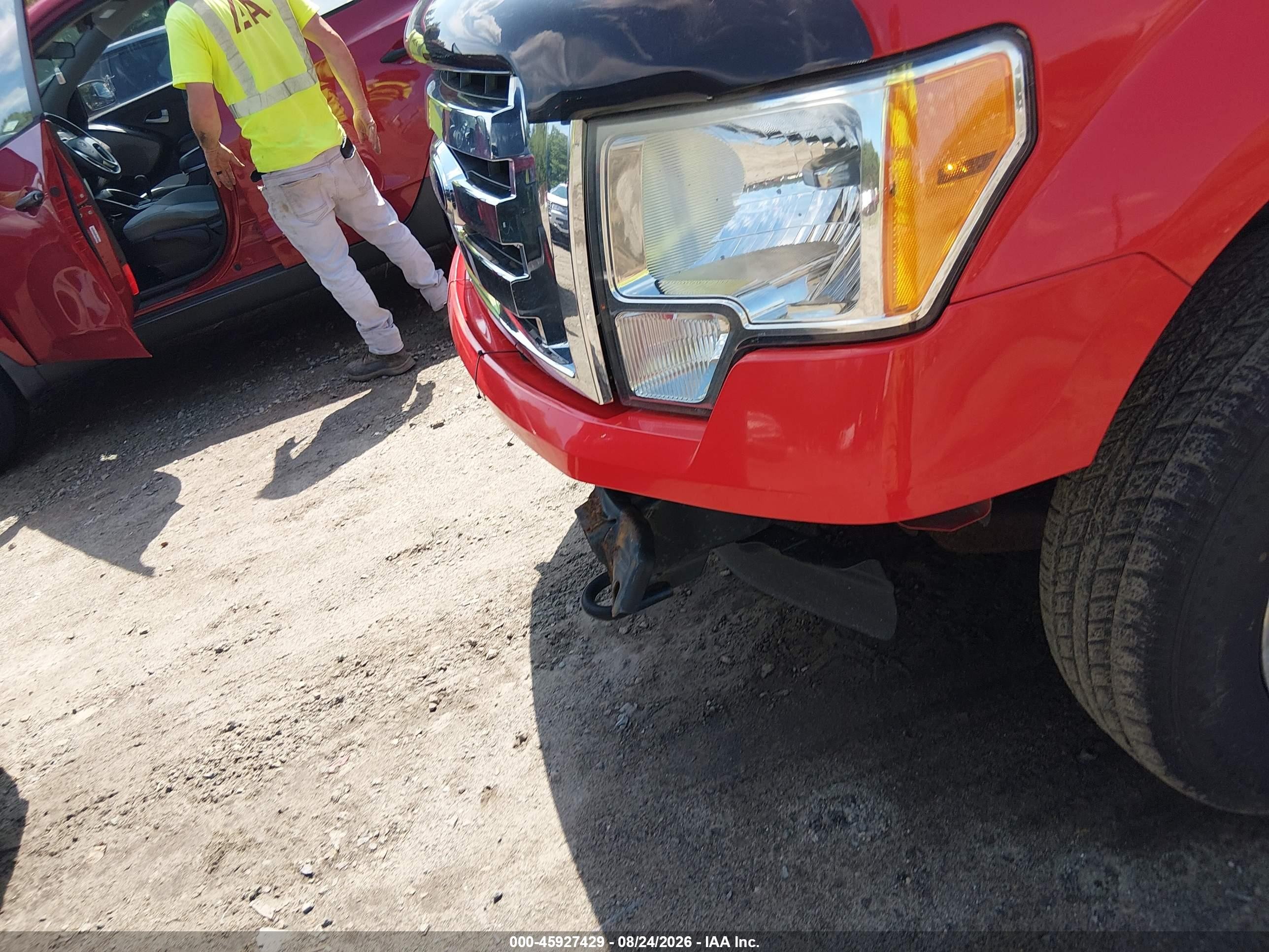 2012 Ford F-150 Xlt Red vin: 1FTFX1EF9CFC28413