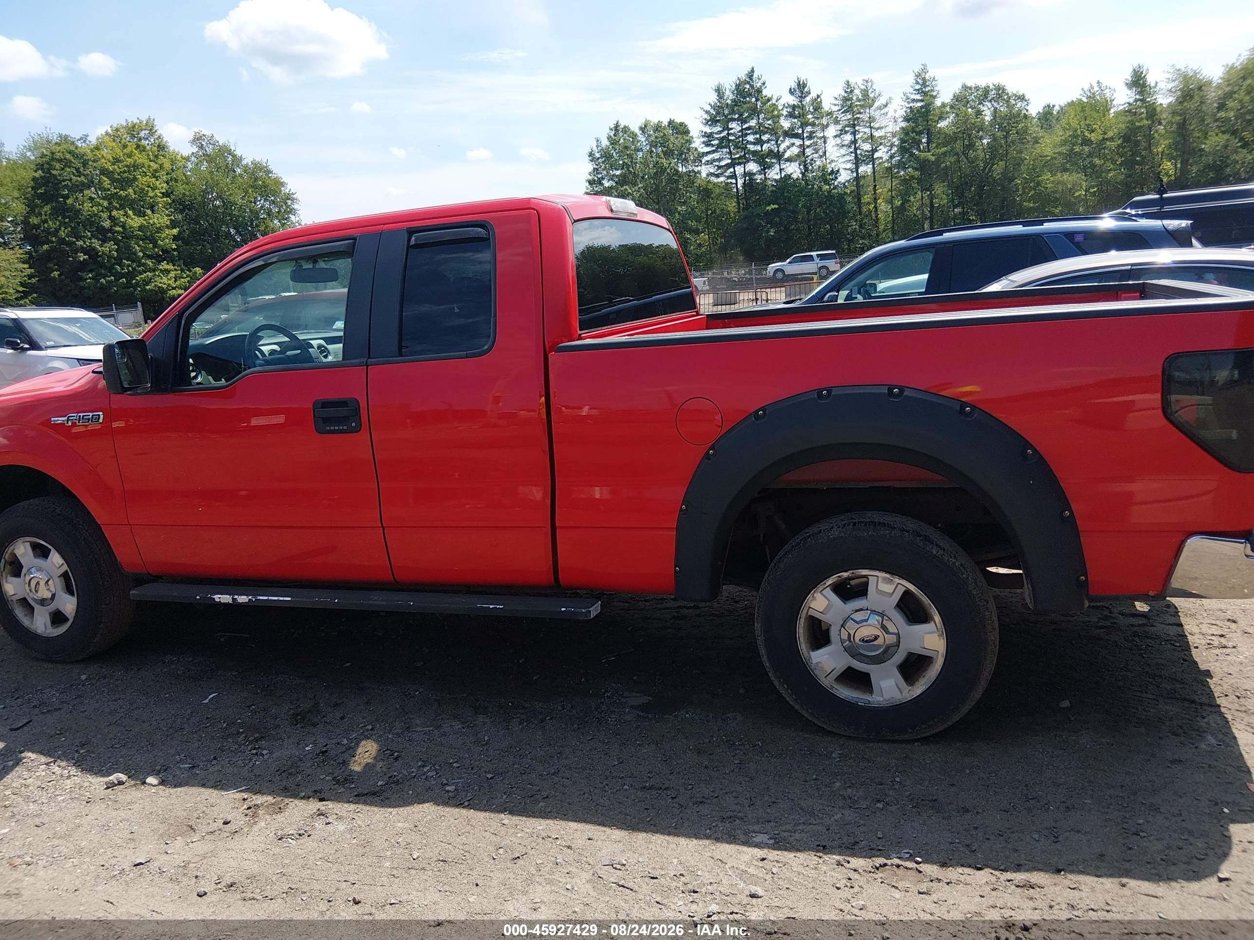2012 Ford F-150 Xlt Red vin: 1FTFX1EF9CFC28413