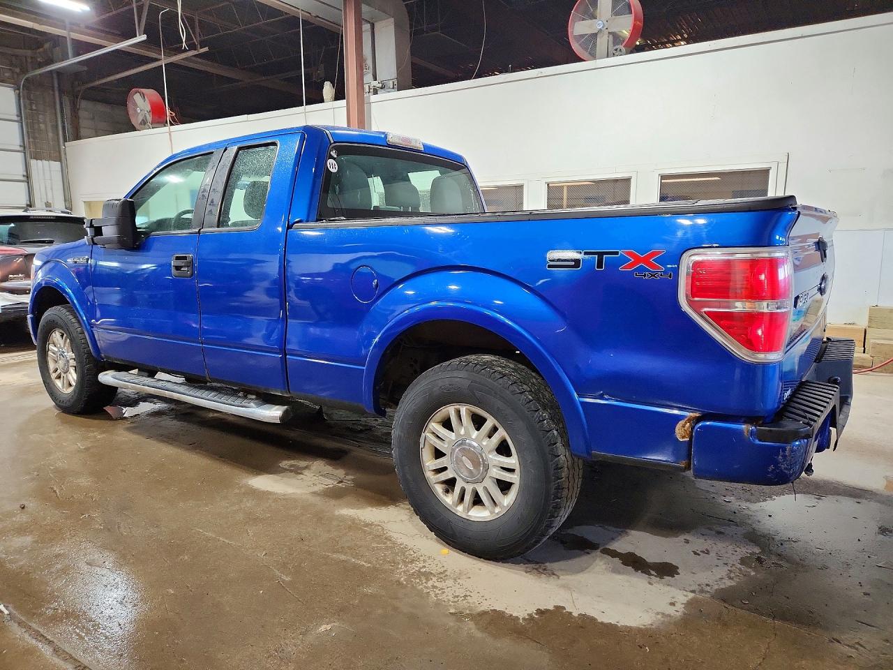 2012 Ford F150 Super Cab Blue vin: 1FTFX1EF9CKE22320