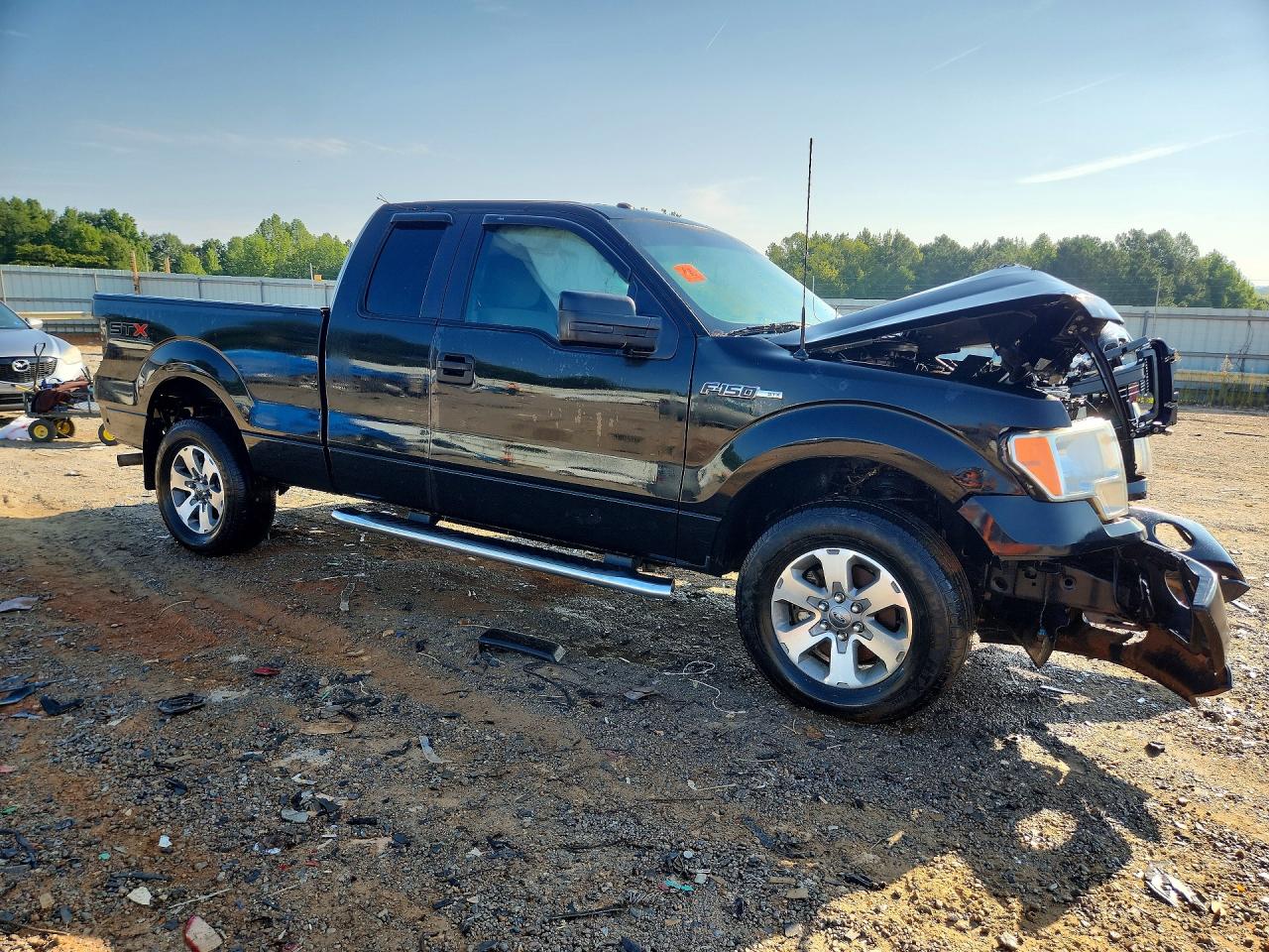 2013 Ford F150 Super Cab Black vin: 1FTFX1EF9DFB27745