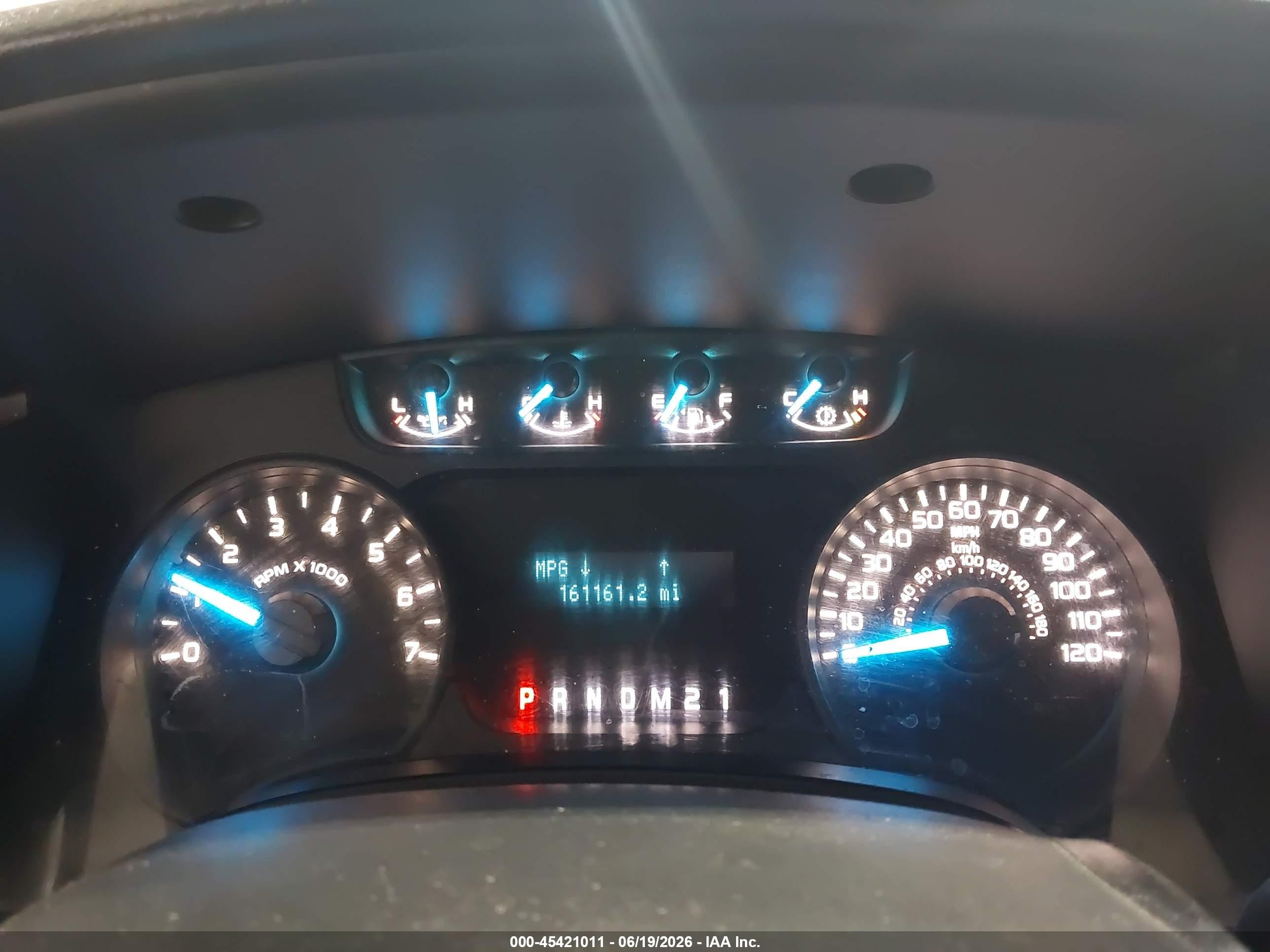 2013 Ford F-150   White vin: 1FTFX1EF9DFC38120