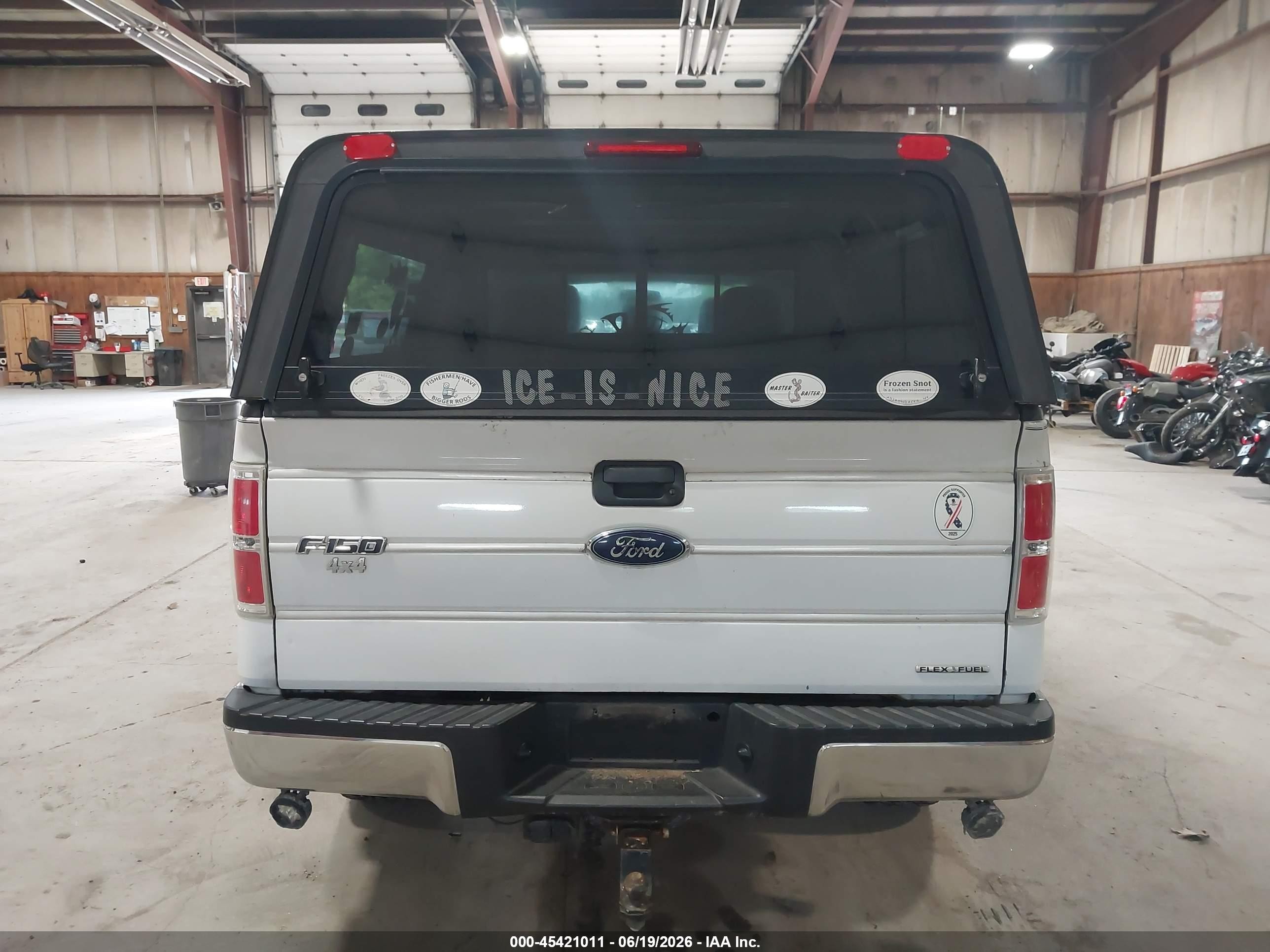 2013 Ford F-150   White vin: 1FTFX1EF9DFC38120