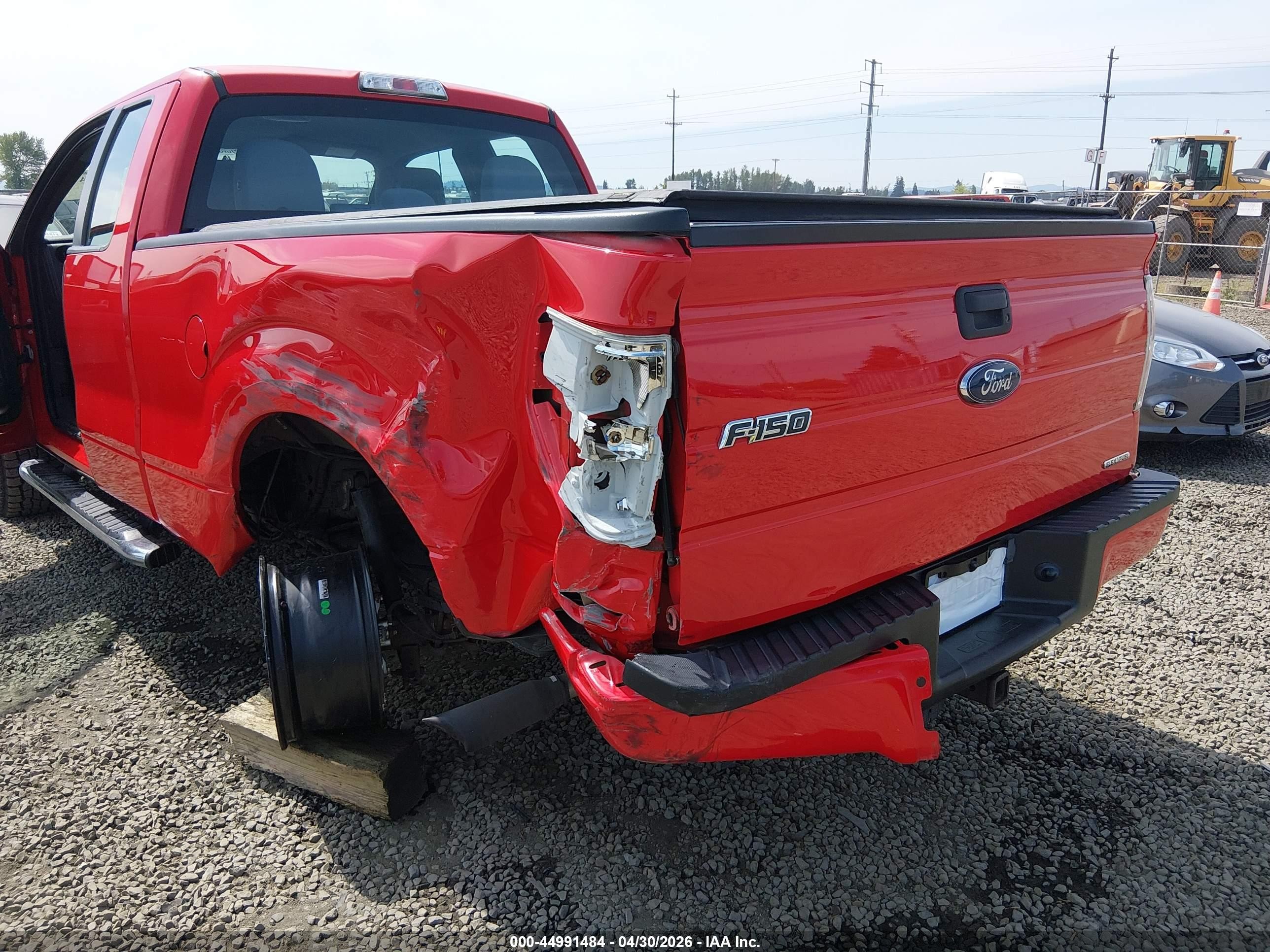 2013 Ford F-150 Stx Red vin: 1FTFX1EF9DFD56104