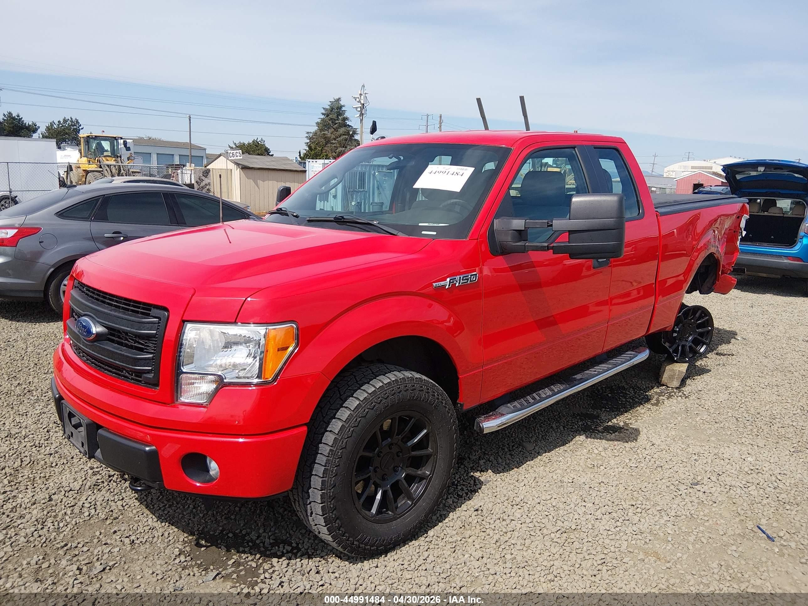 2013 Ford F-150 Stx Red vin: 1FTFX1EF9DFD56104