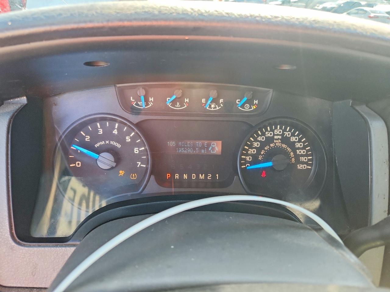 2013 Ford F150 Super Cab White vin: 1FTFX1EF9DKF67634