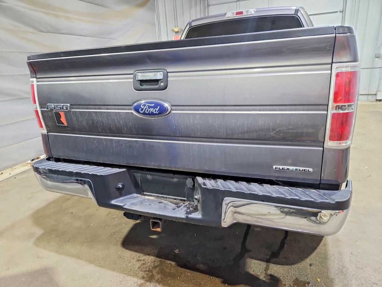 2014 Ford F150 Super Cab Gray vin: 1FTFX1EF9EFB04404