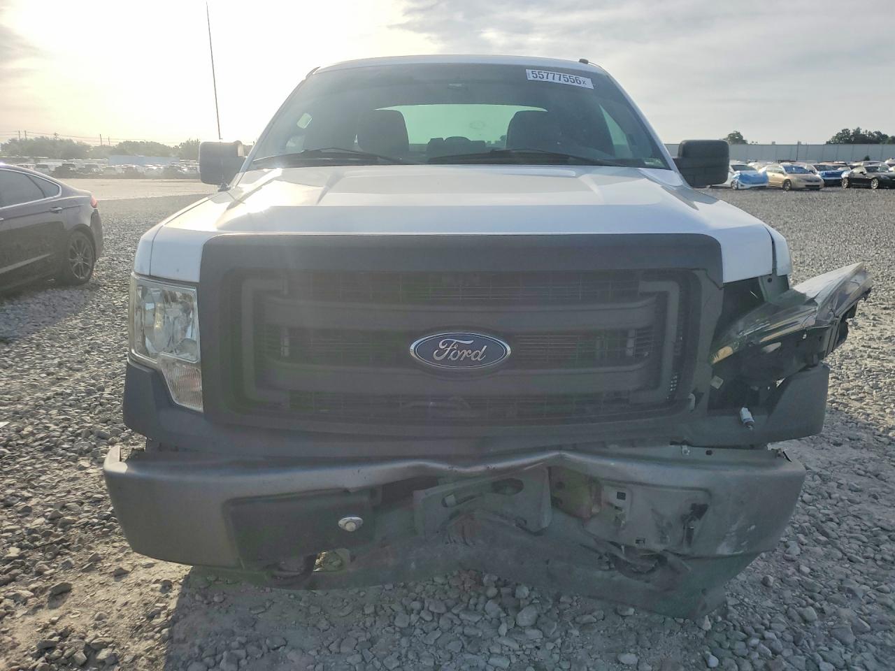 2014 Ford F150 Super Cab Белый vin: 1FTFX1EF9EKE02877