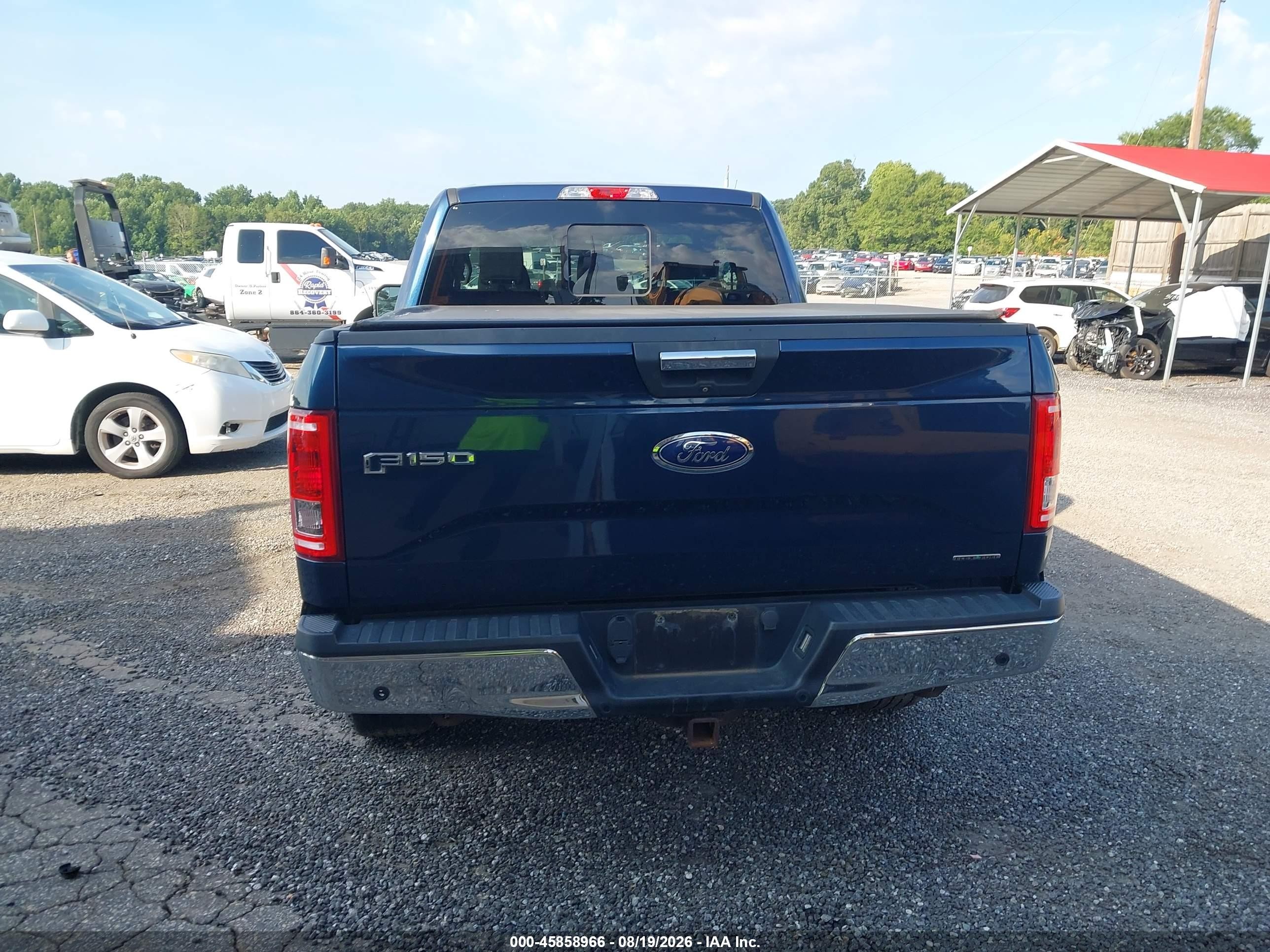 2015 Ford F-150 Xlt Blue vin: 1FTFX1EF9FFA68893
