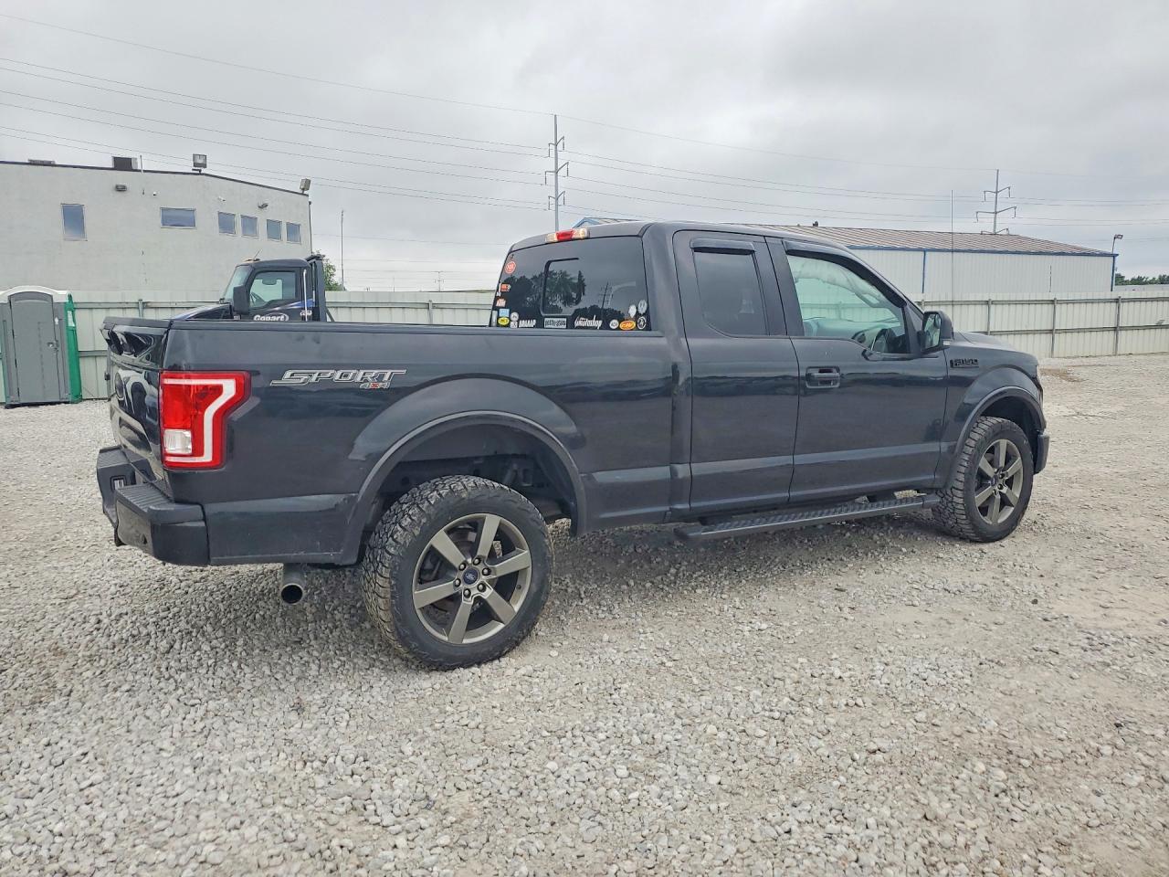 2015 Ford F150 Super Cab Black vin: 1FTFX1EF9FFD06029