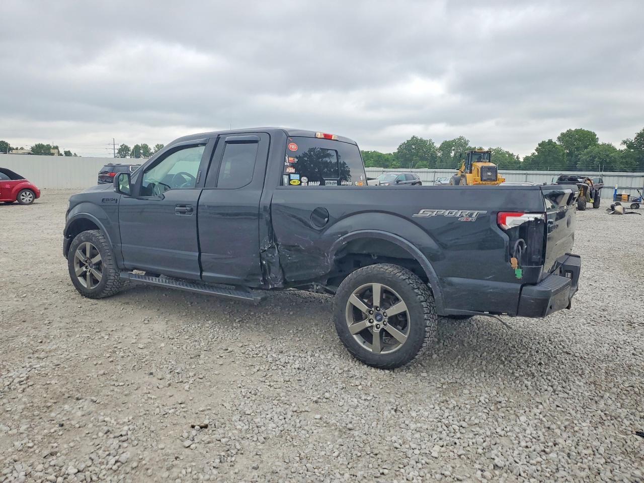 2015 Ford F150 Super Cab Black vin: 1FTFX1EF9FFD06029
