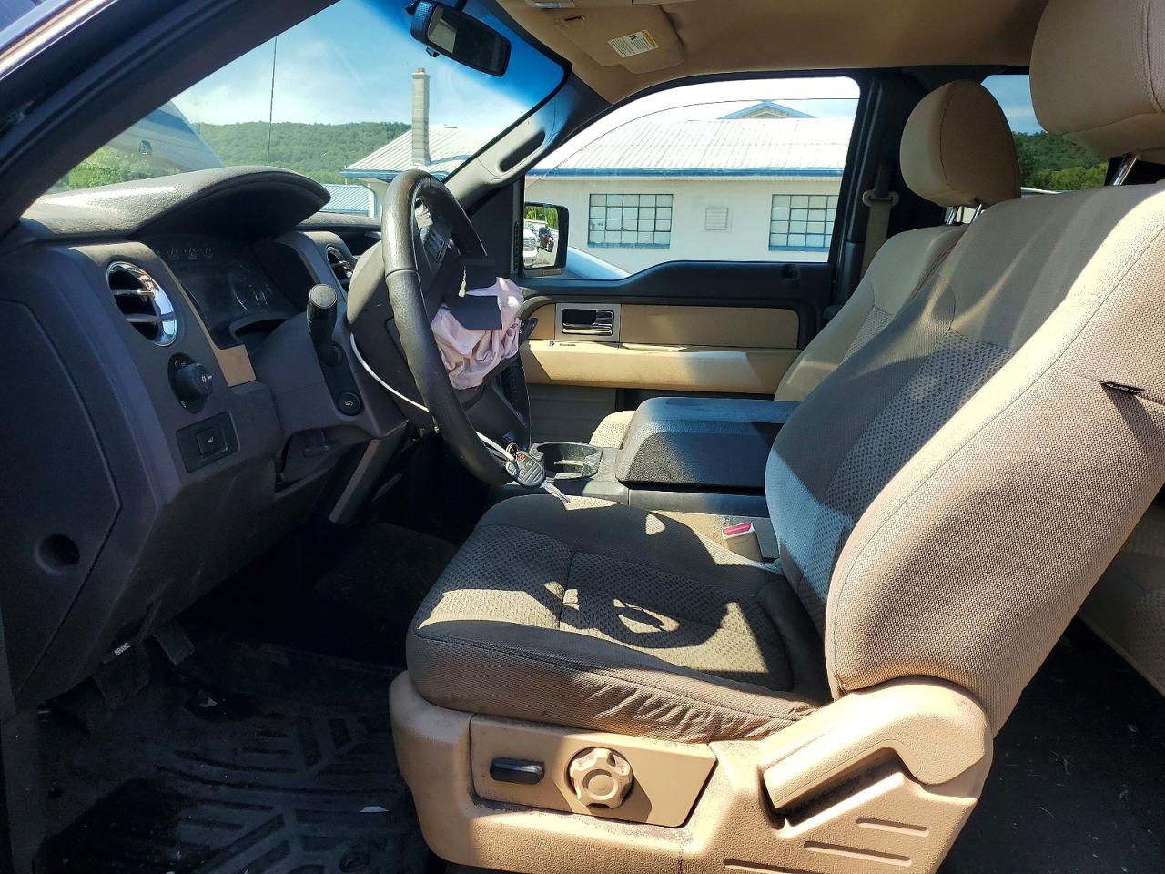 2011 Ford F150 Super Cab Black vin: 1FTFX1EFXBFC30847