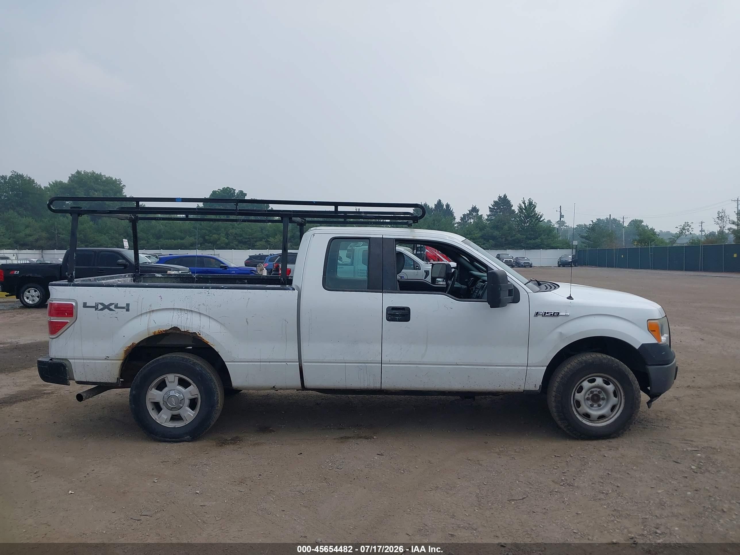 2011 Ford F-150 Xl White vin: 1FTFX1EFXBKD57301